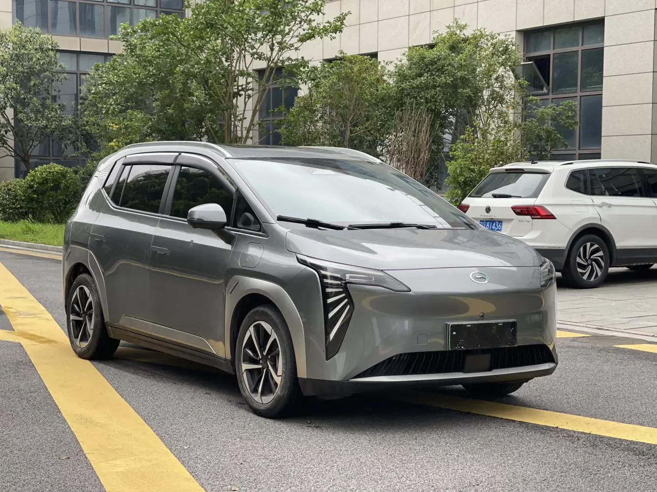 AION Y