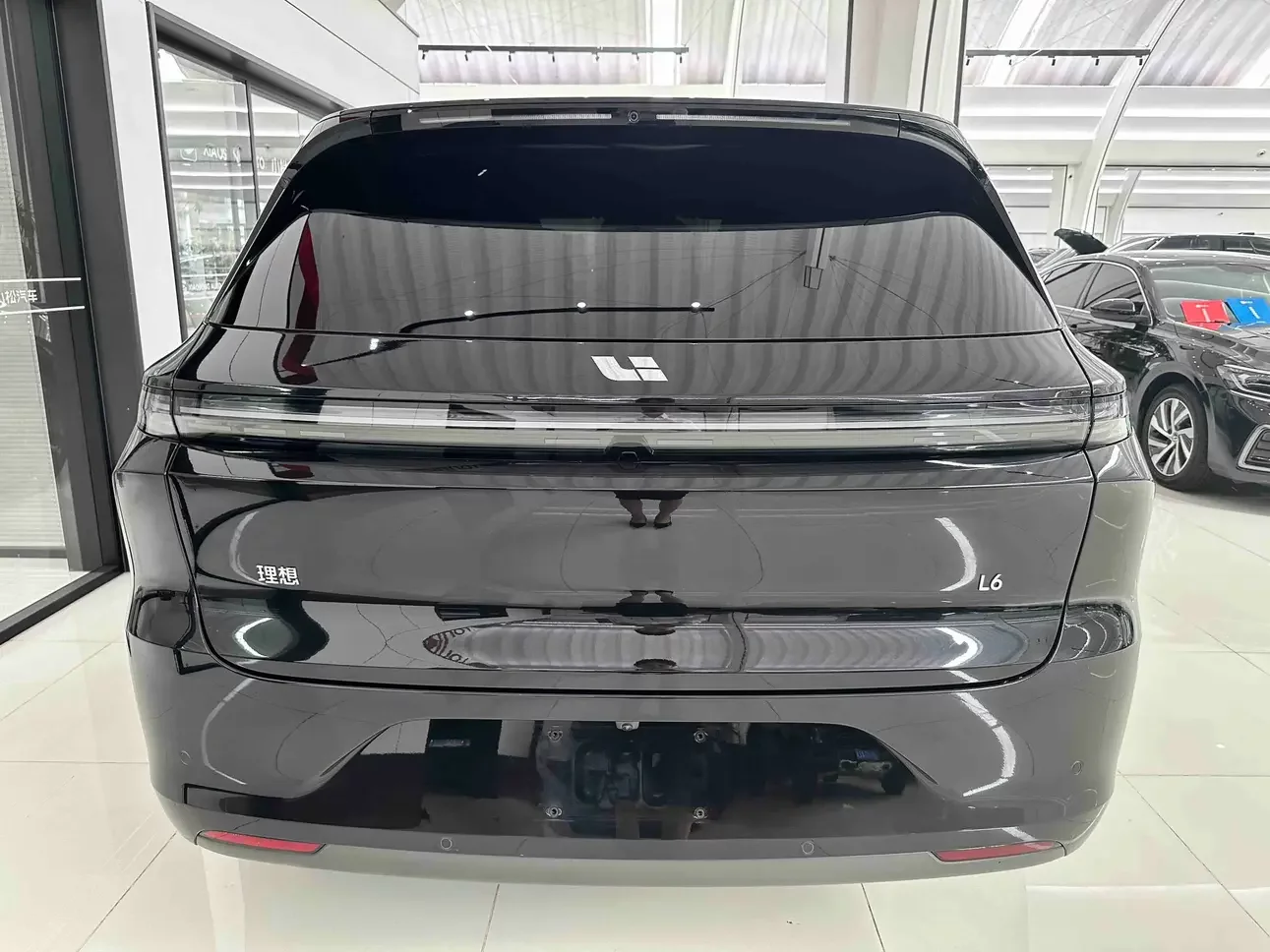 Li L6 (Ideal L6)
