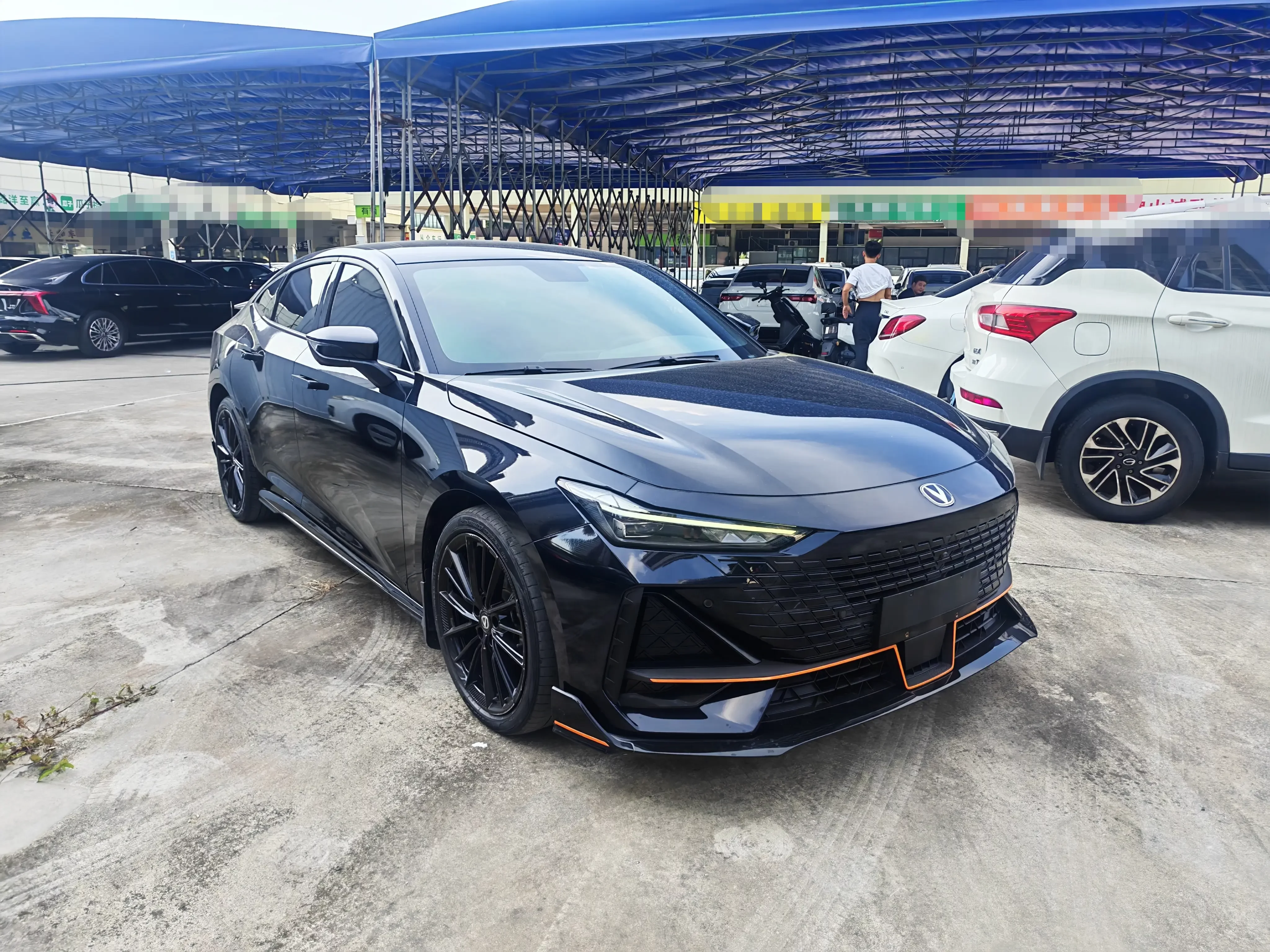 Changan UNI-V