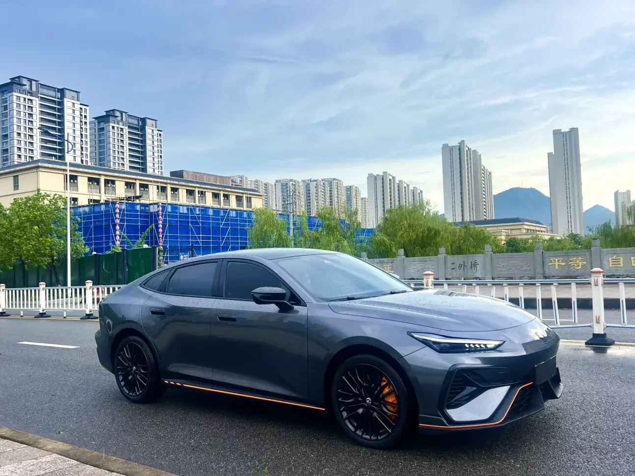 Changan UNI-V