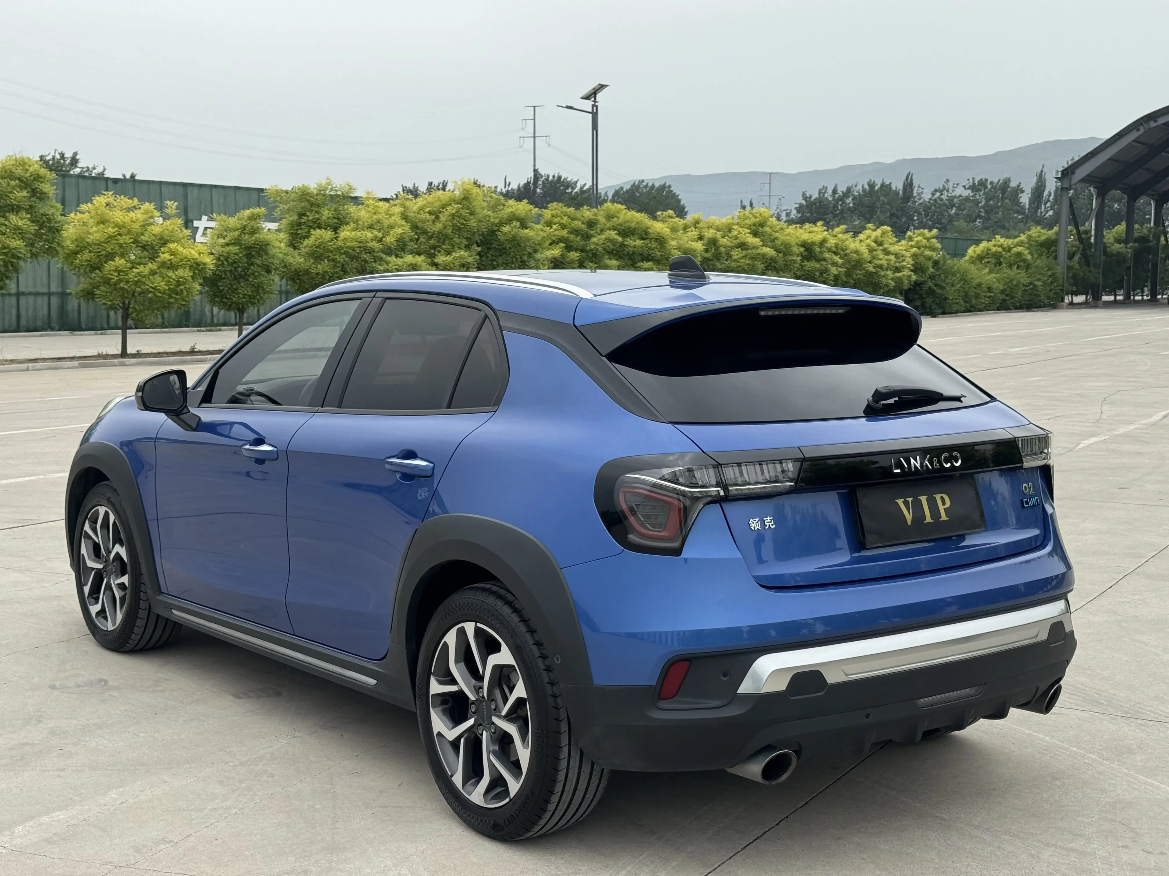 Lynk & Co 02