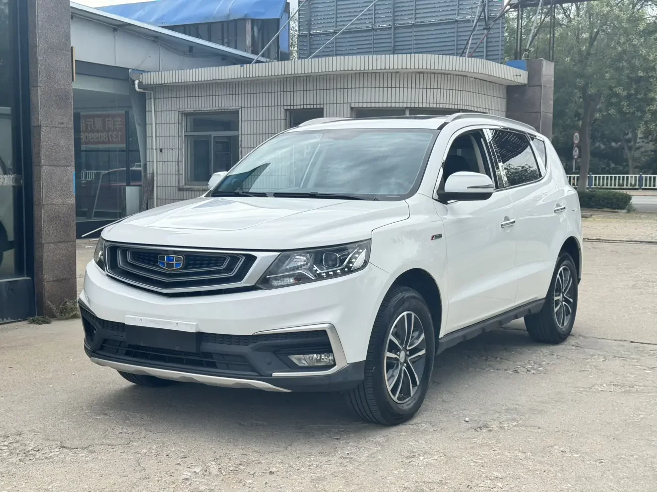 Geely Vision X6