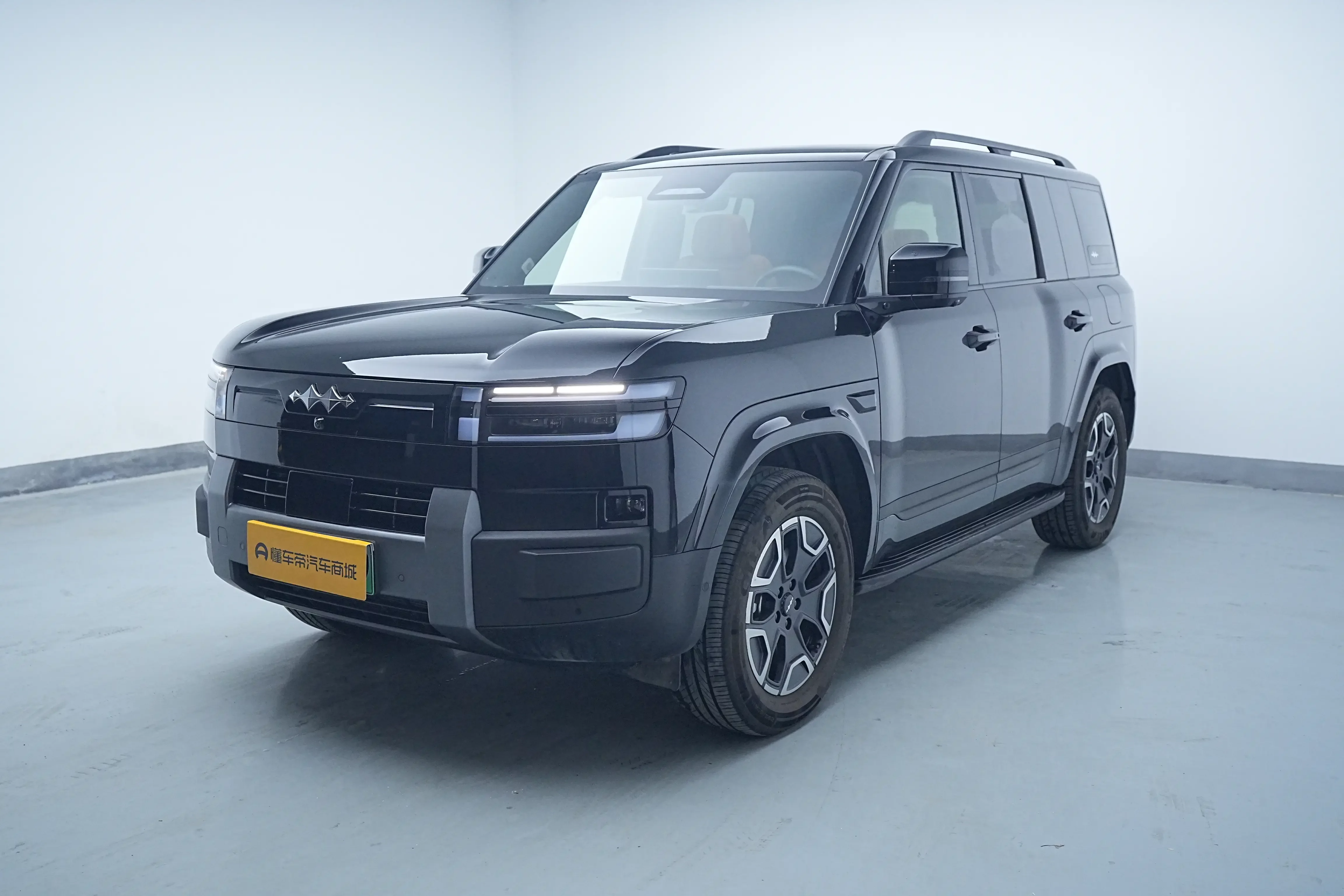 BYD Leopard Titanium 7 PHEV