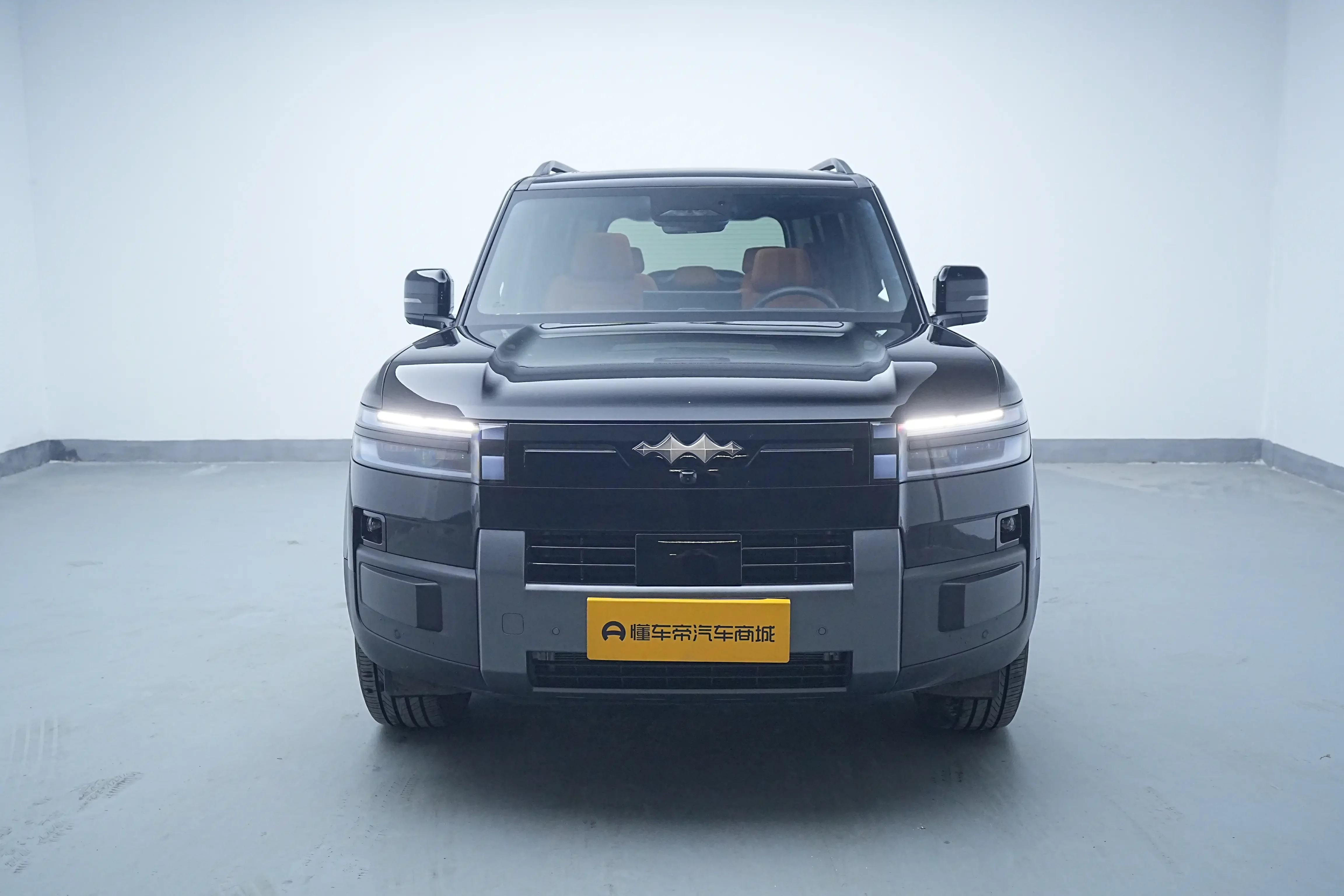 BYD Leopard Titanium 7 PHEV
