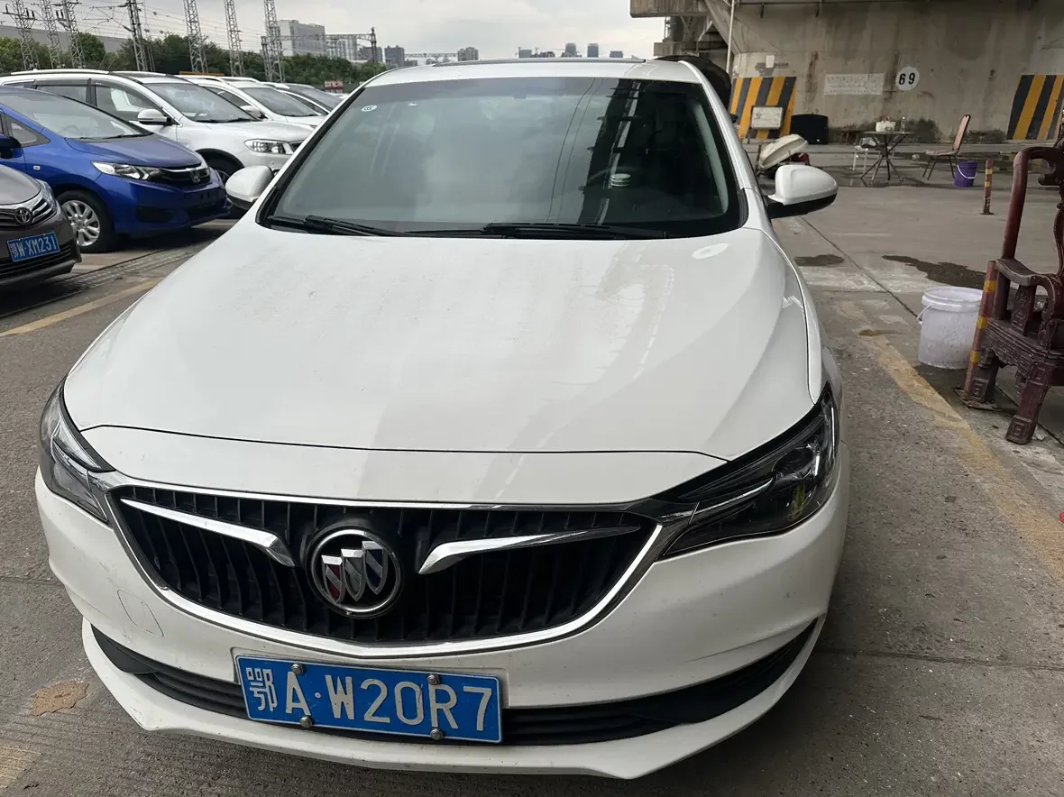 Buick Yinglang