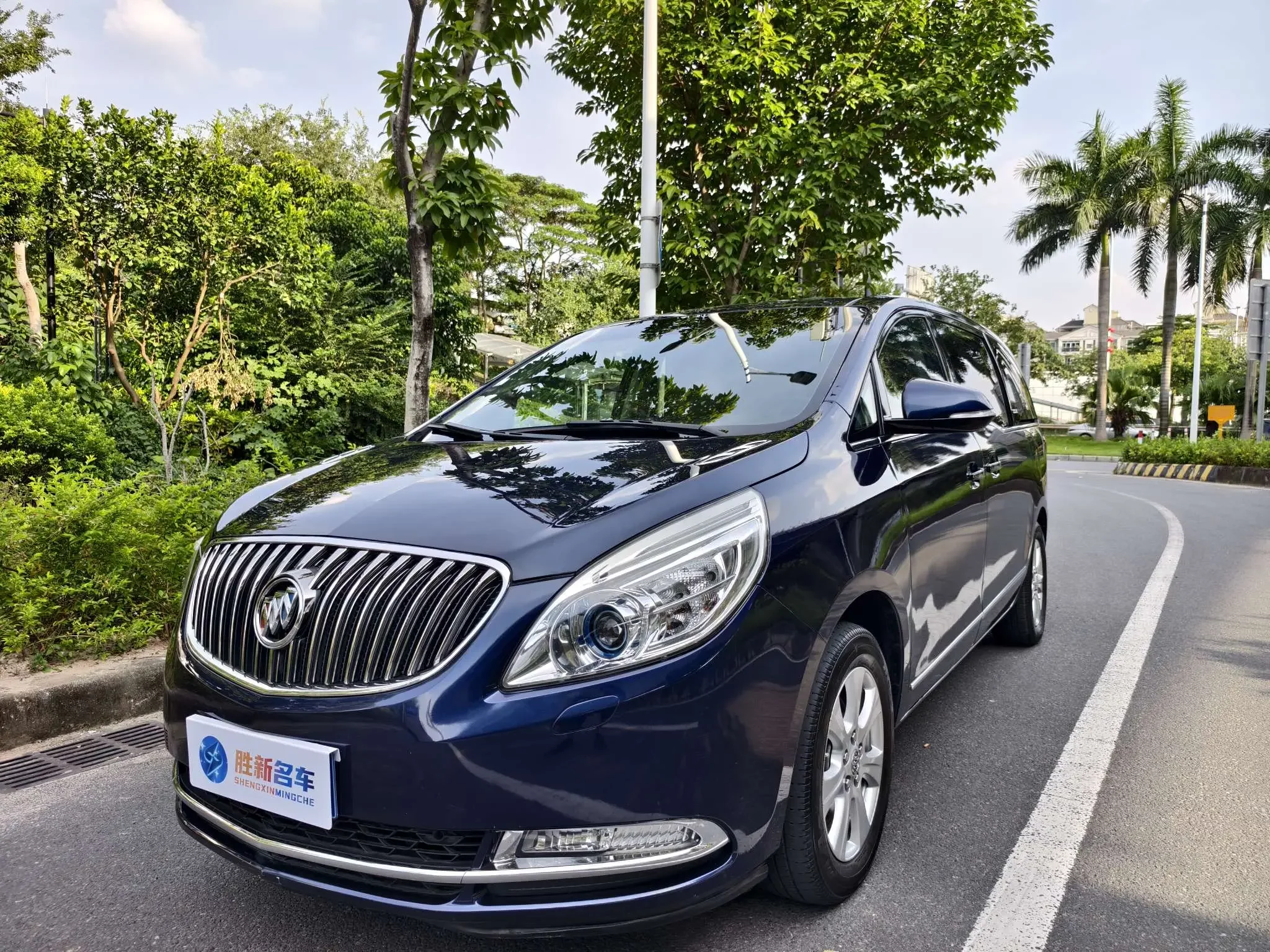 Buick GL8