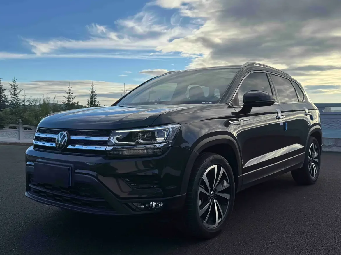 Volkswagen Tharu