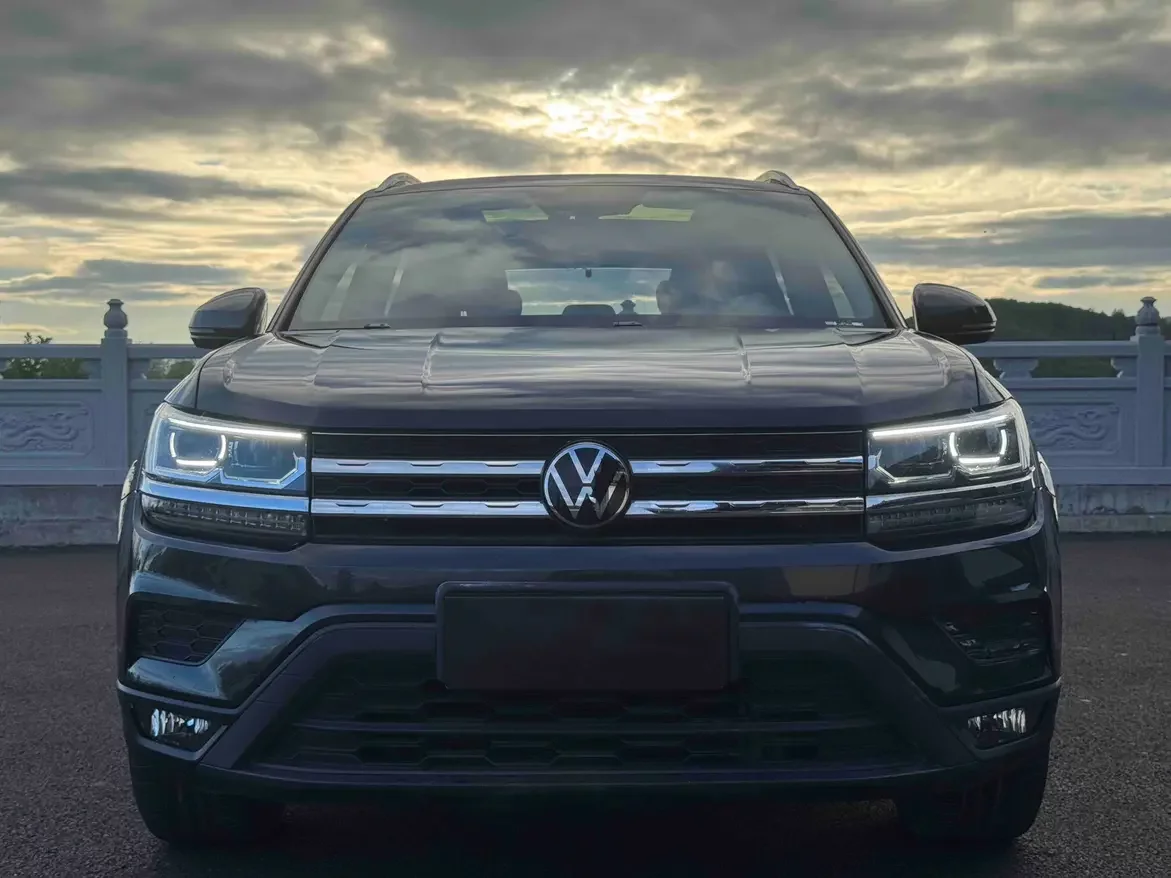 Volkswagen Tharu