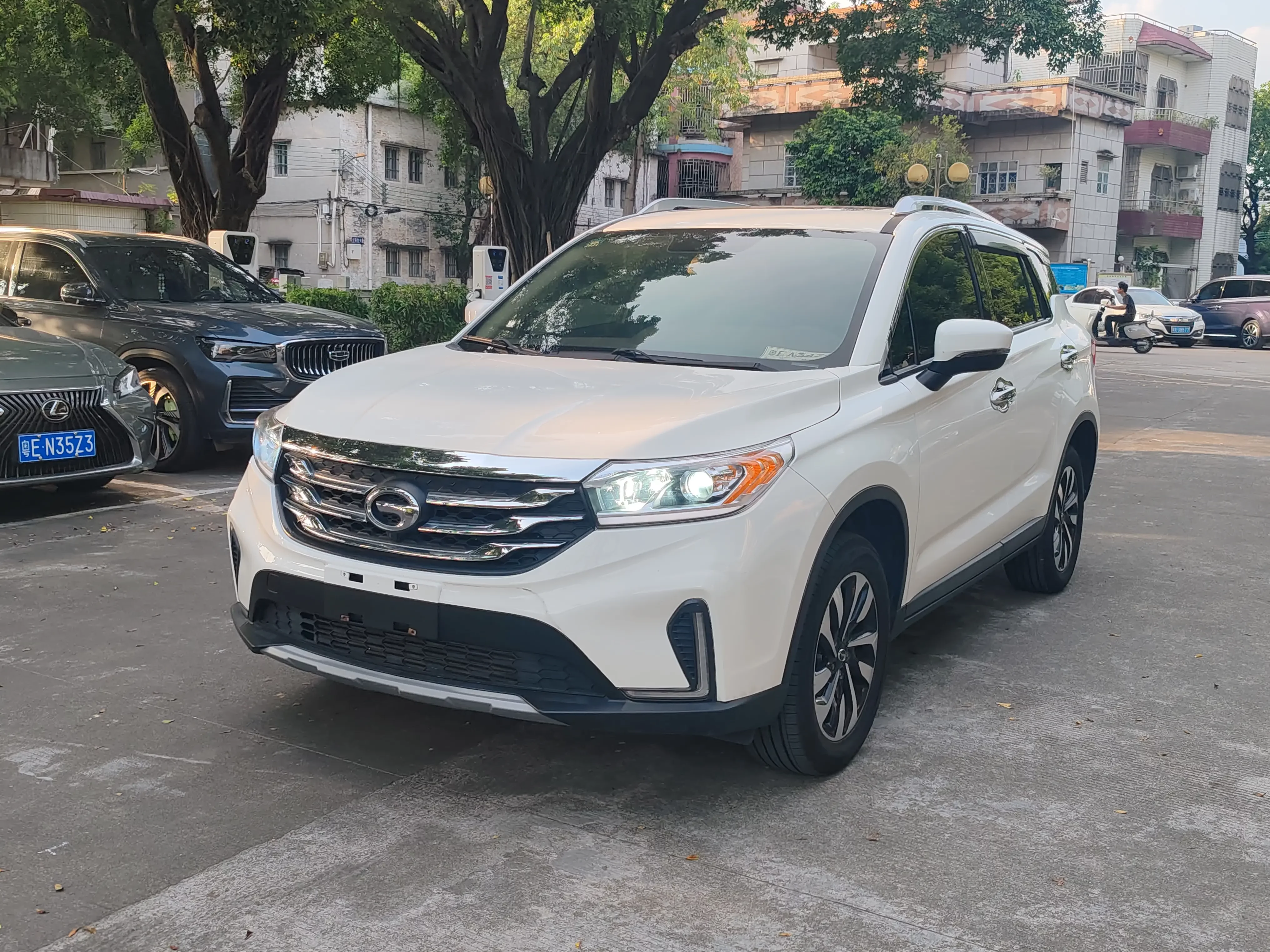 GAC Trumpchi GS4