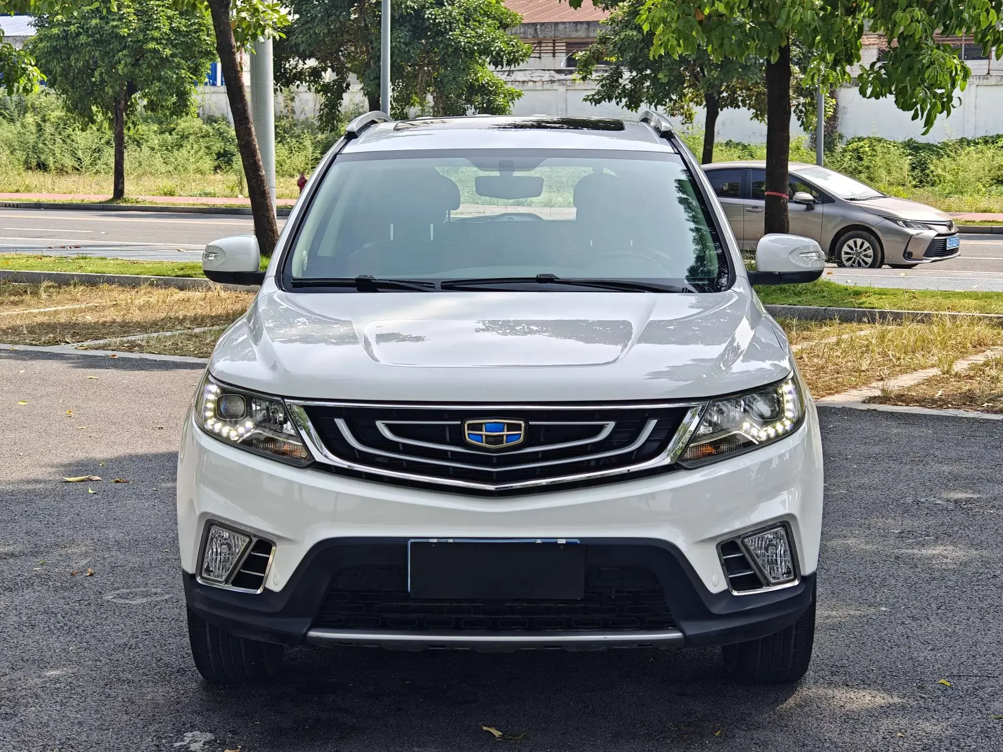 Geely Vision X6