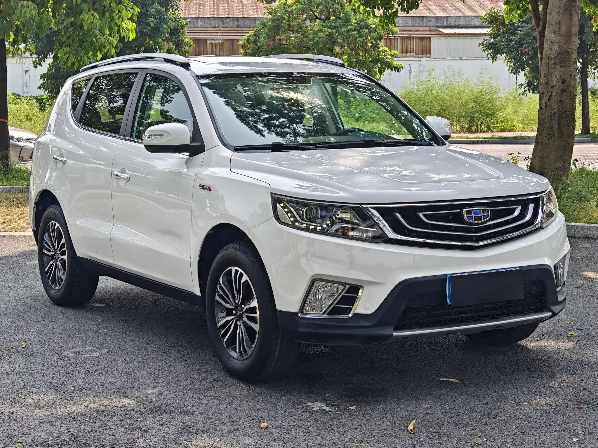 Geely Vision X6