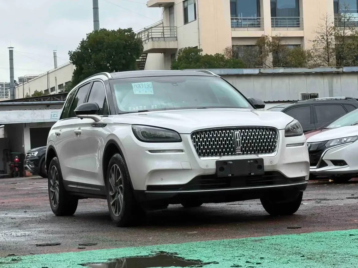 Lincoln adventurer