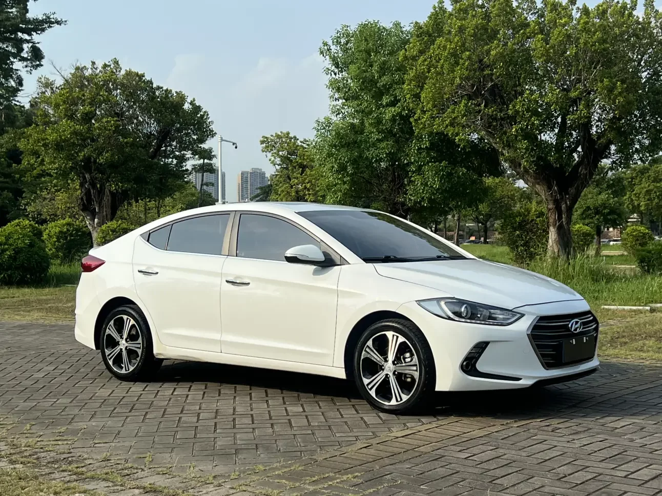Hyundai lead
