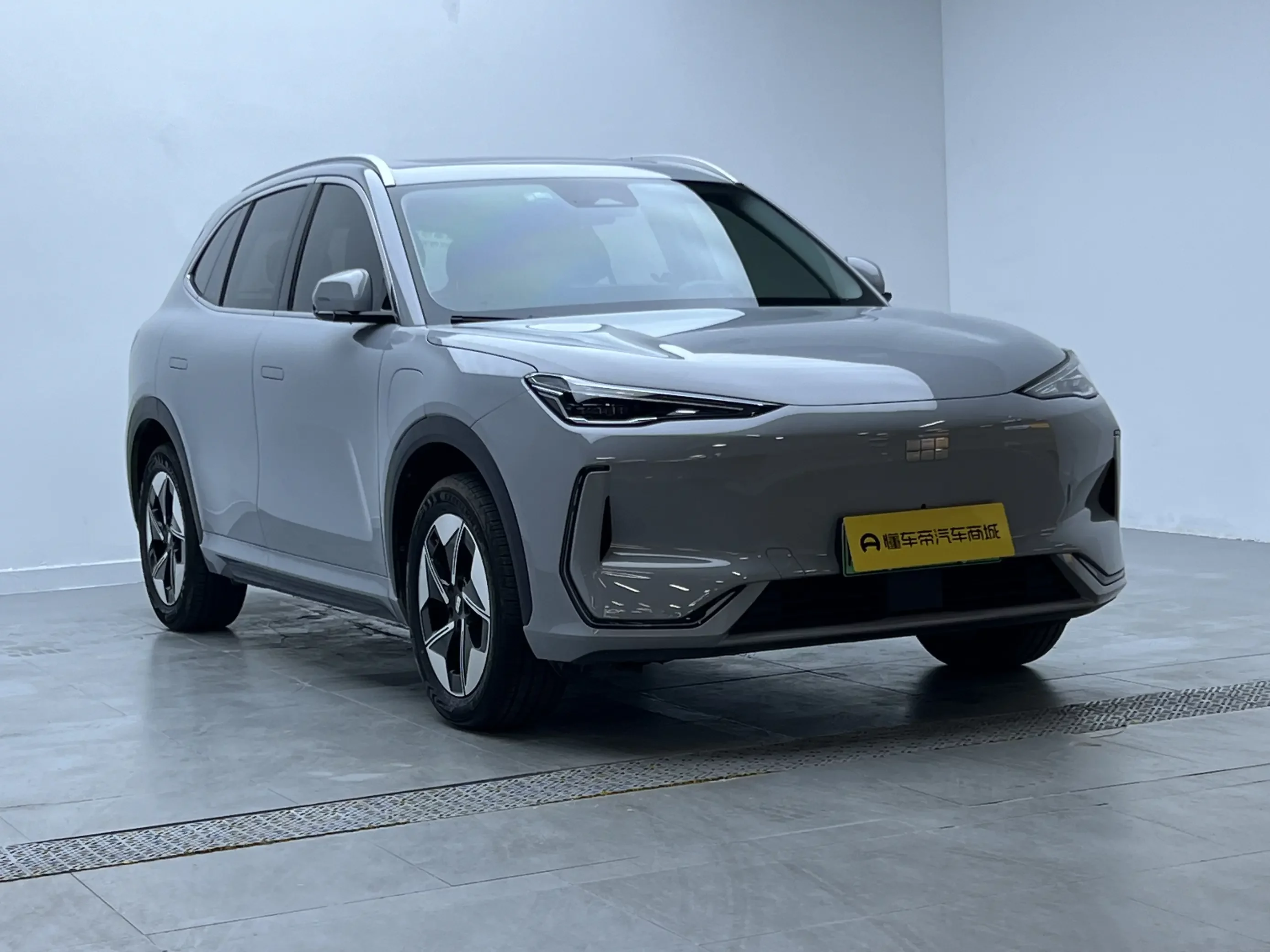 Geely Galaxy E5