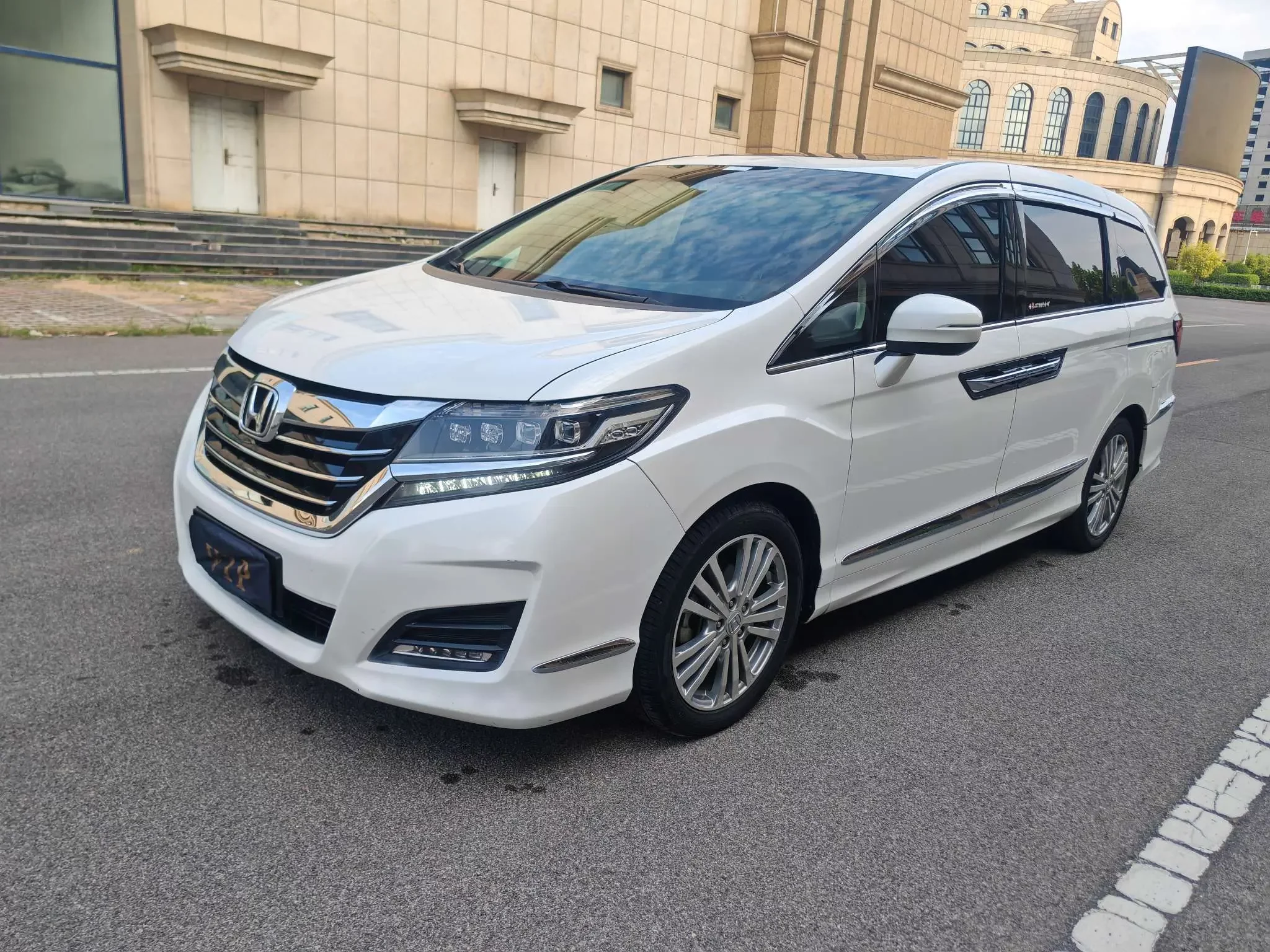 Honda Elysion (Alison)