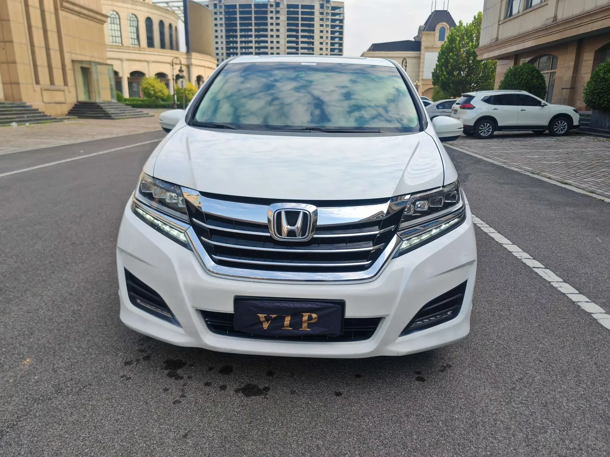 Honda Elysion (Alison)