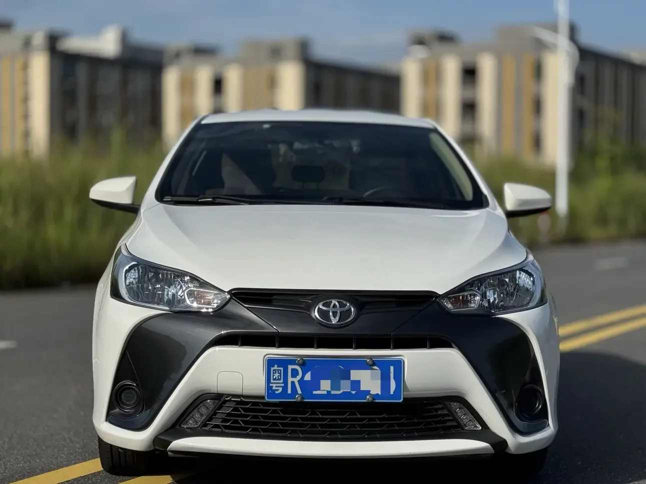 Toyota Yaris L