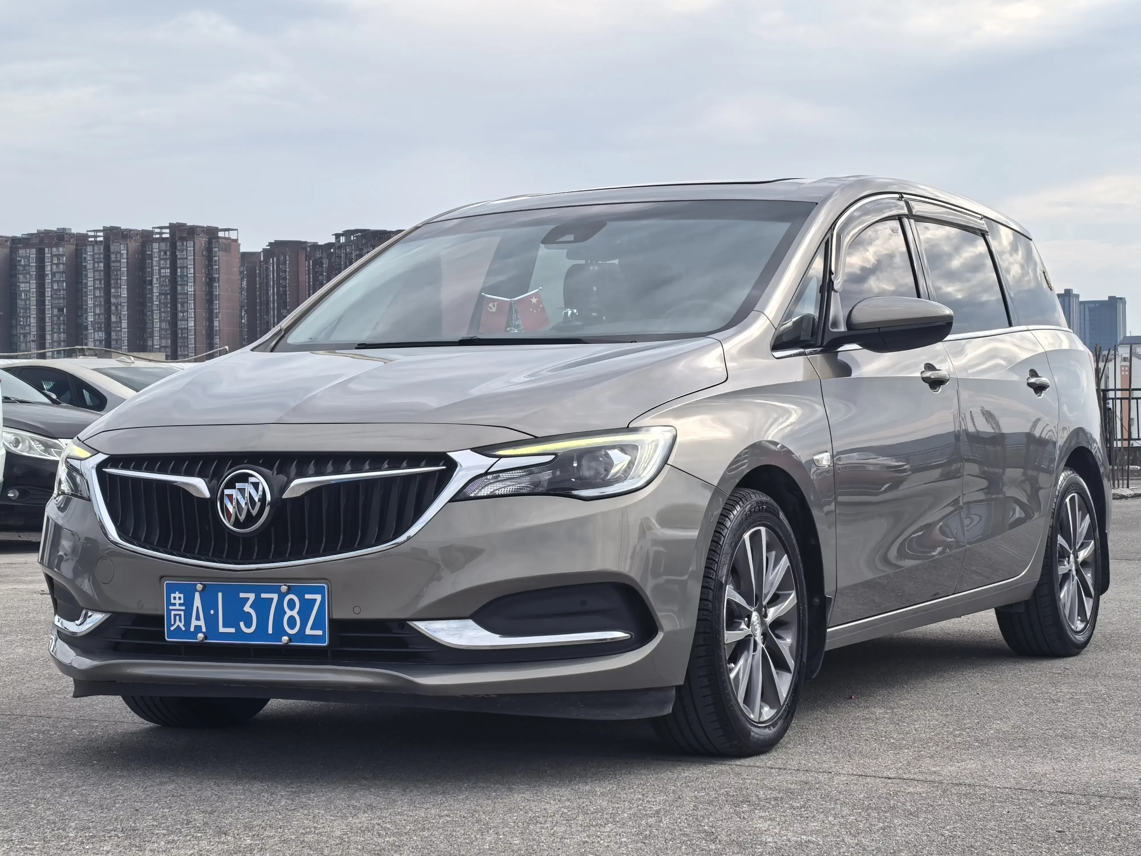 Buick GL6