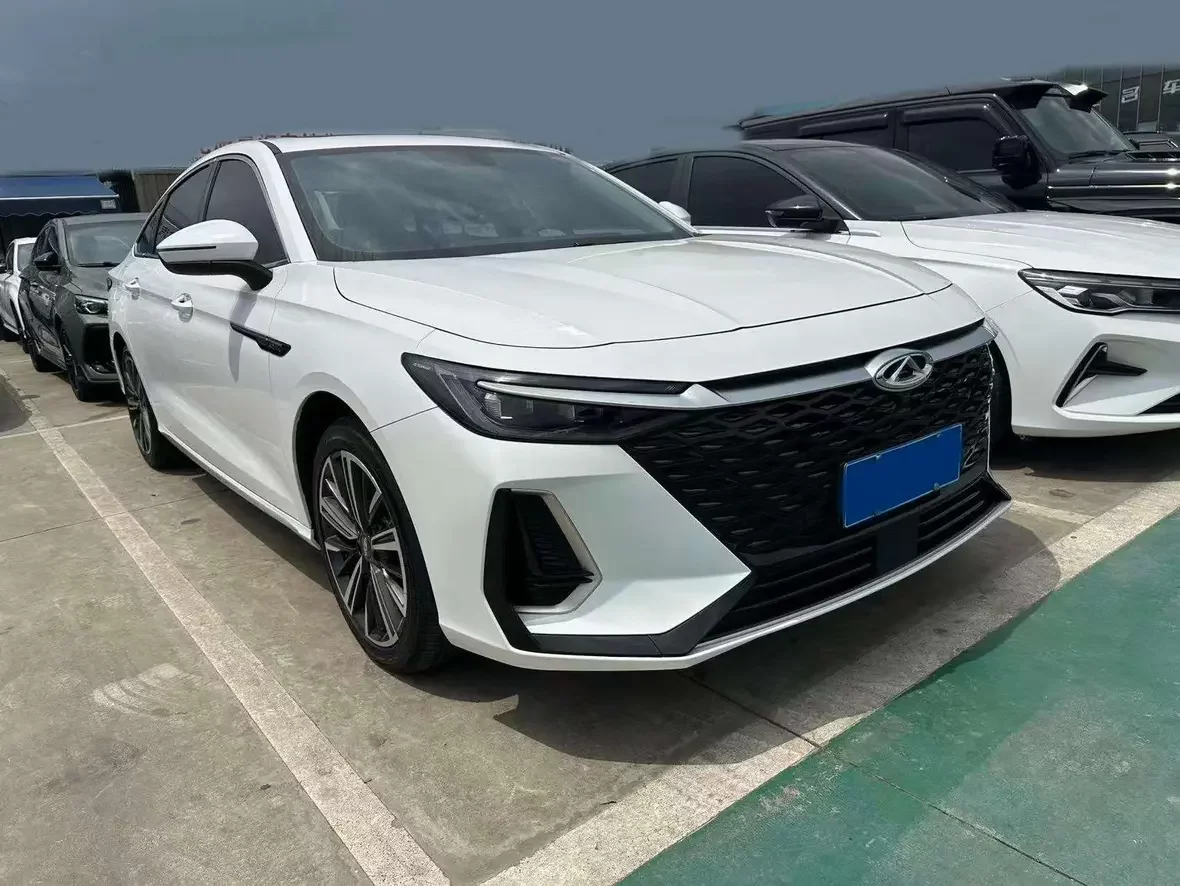 Chery Arrizo 8