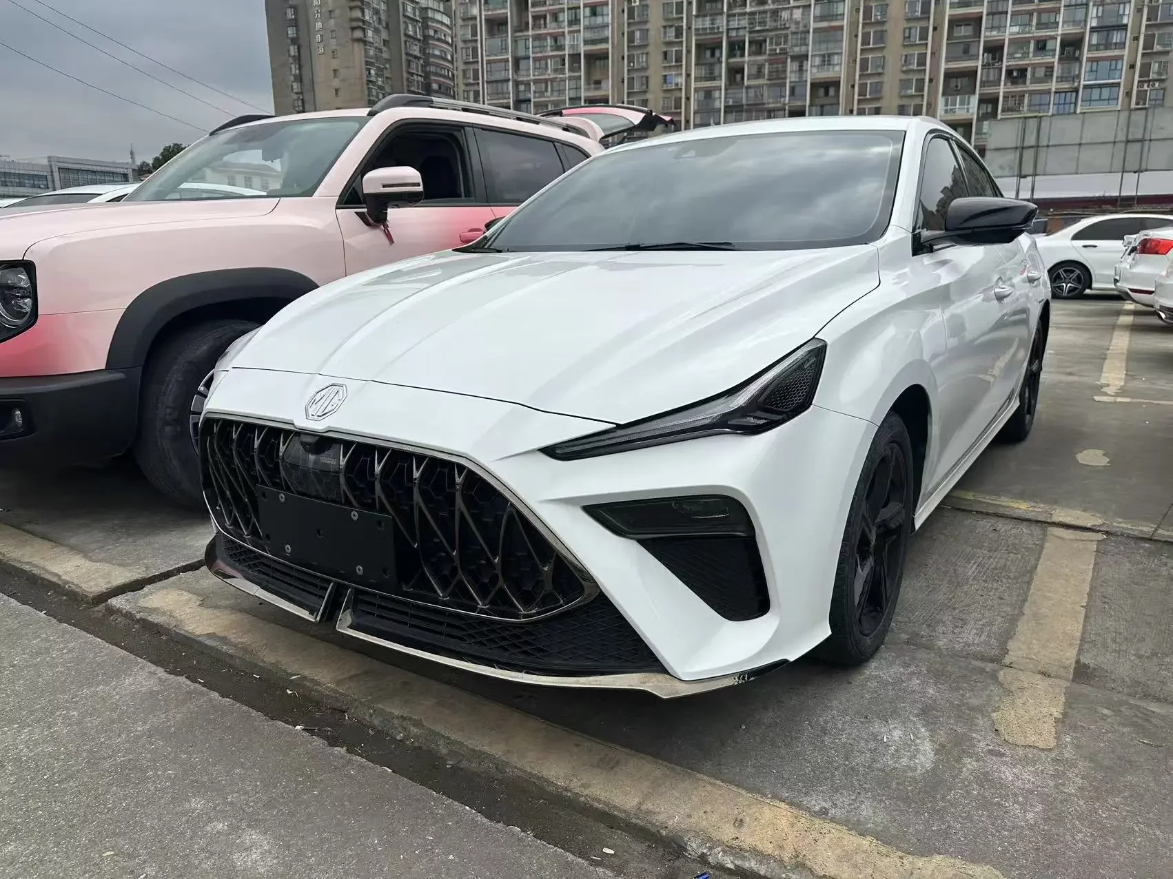 MG 5 Scorpio