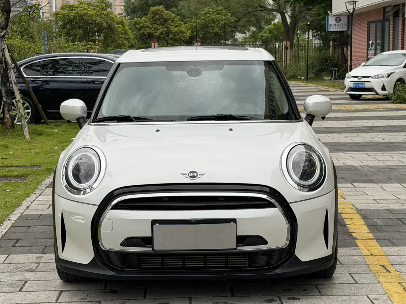 MINI 