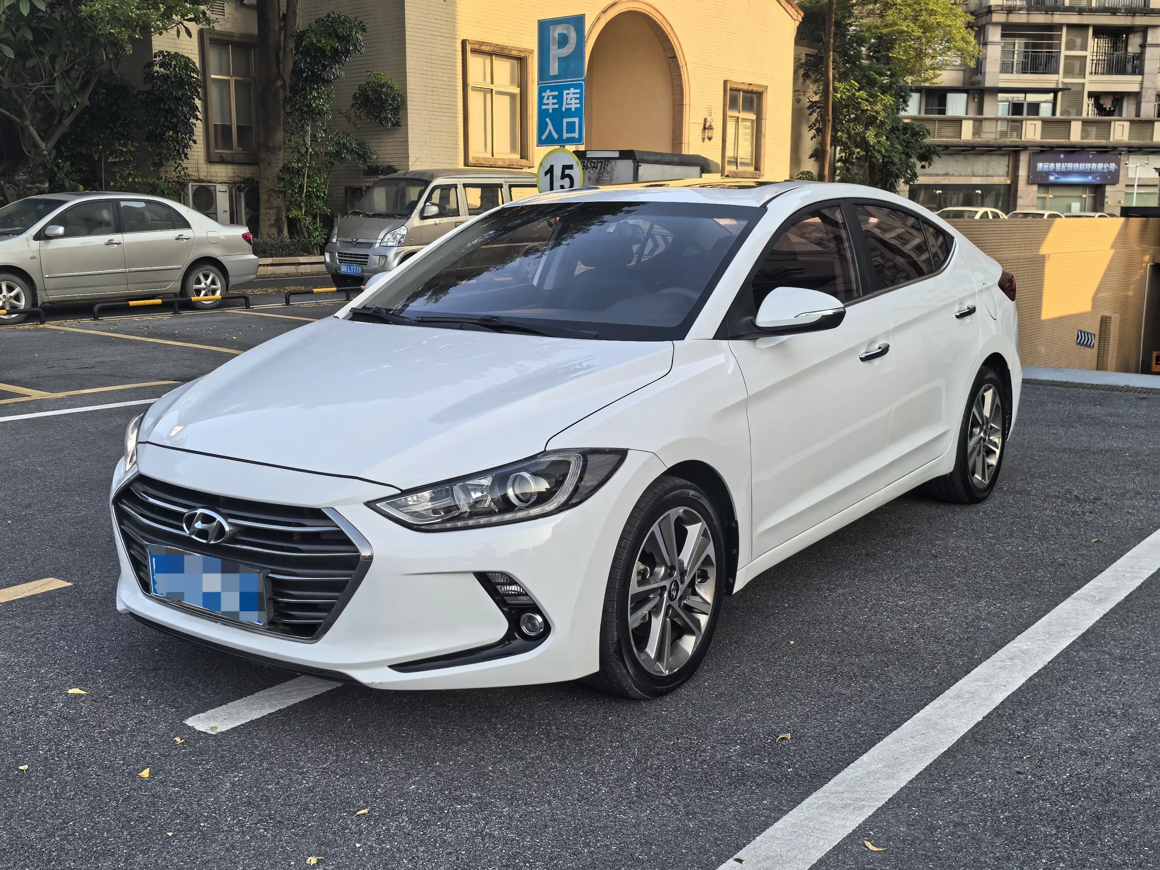 Hyundai lead