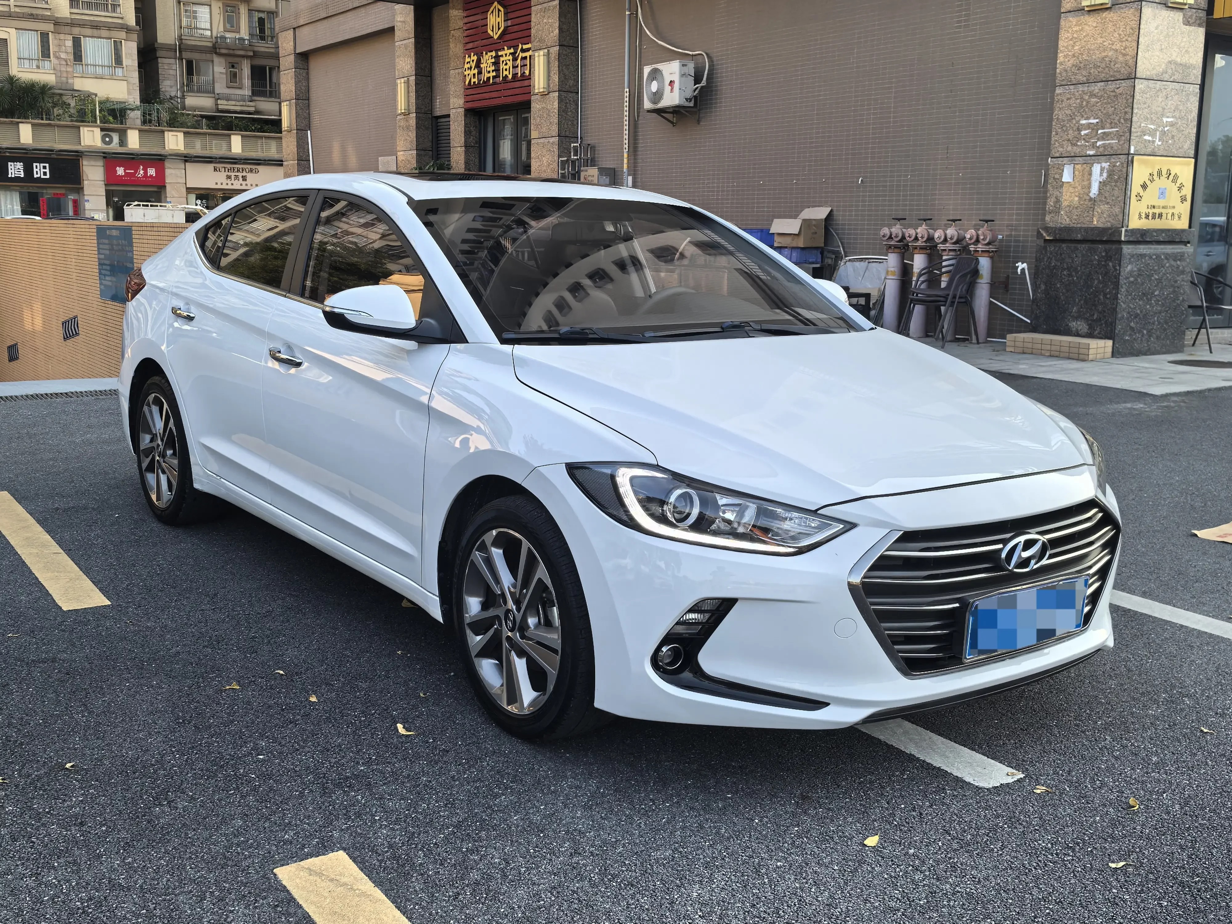 Hyundai lead