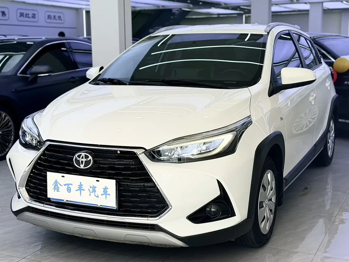 TOYOTA YARIS L