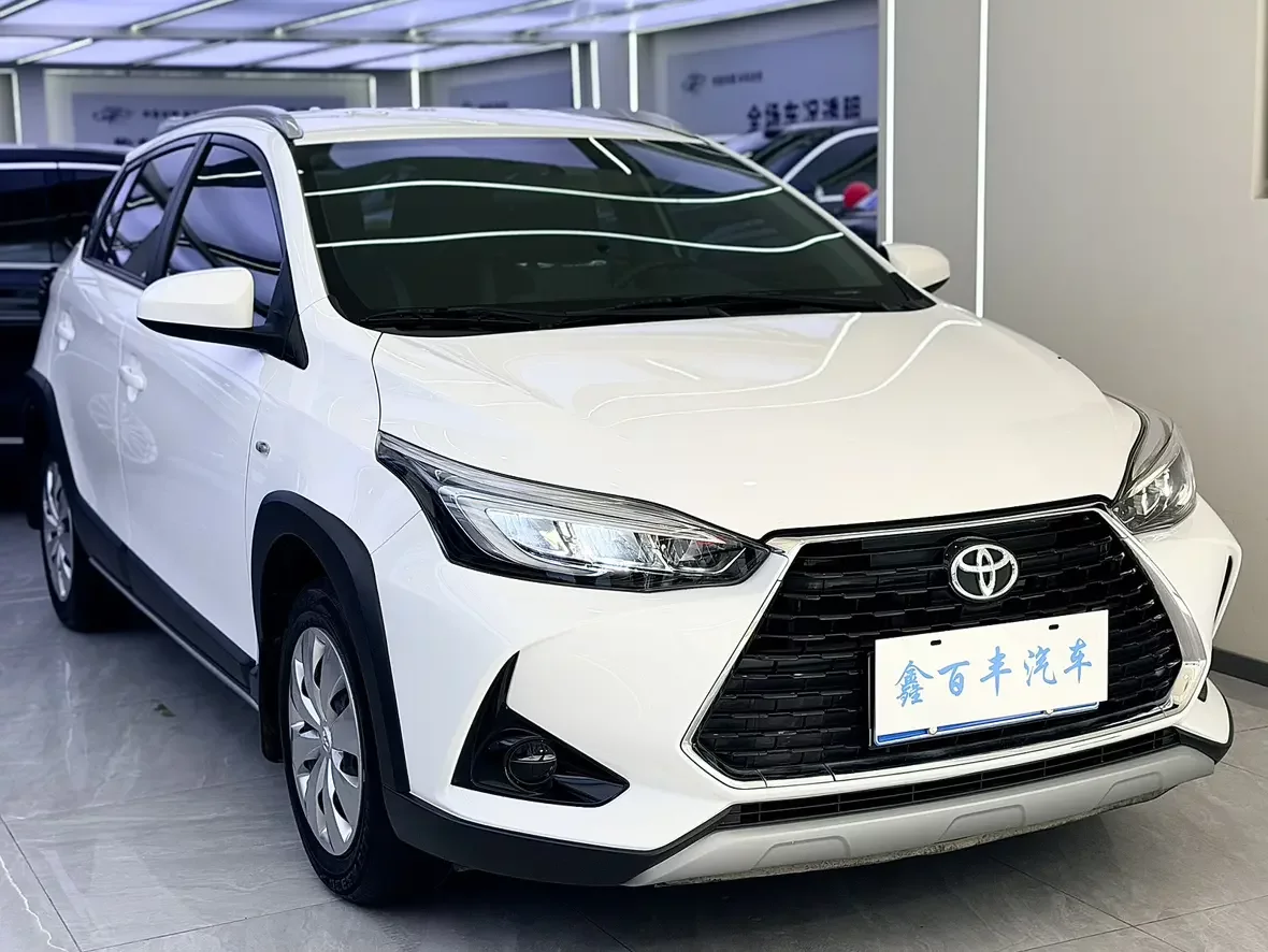 Toyota Yaris L