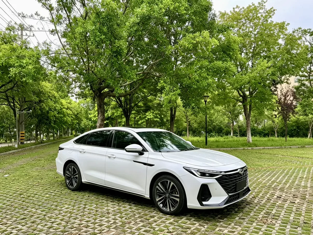 Chery Arrizo 8