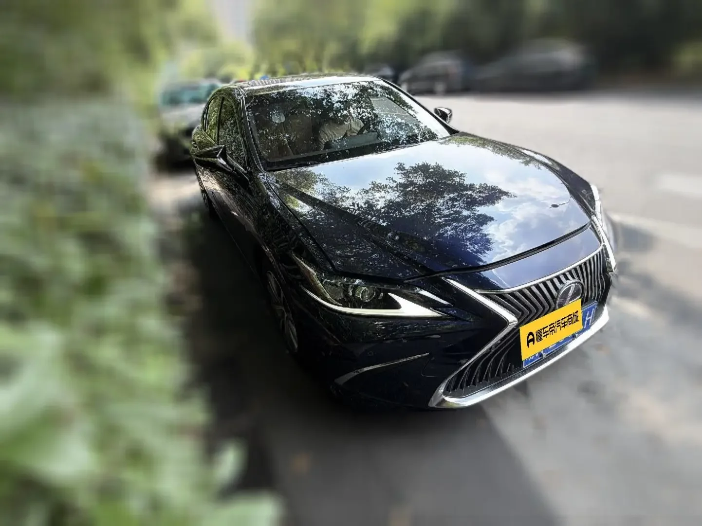 Lexus ES