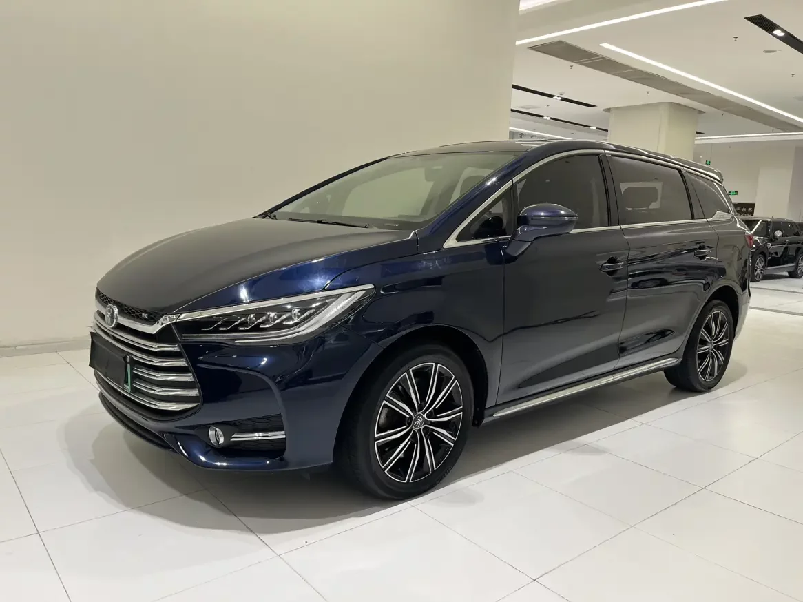BYD Song MAX DM