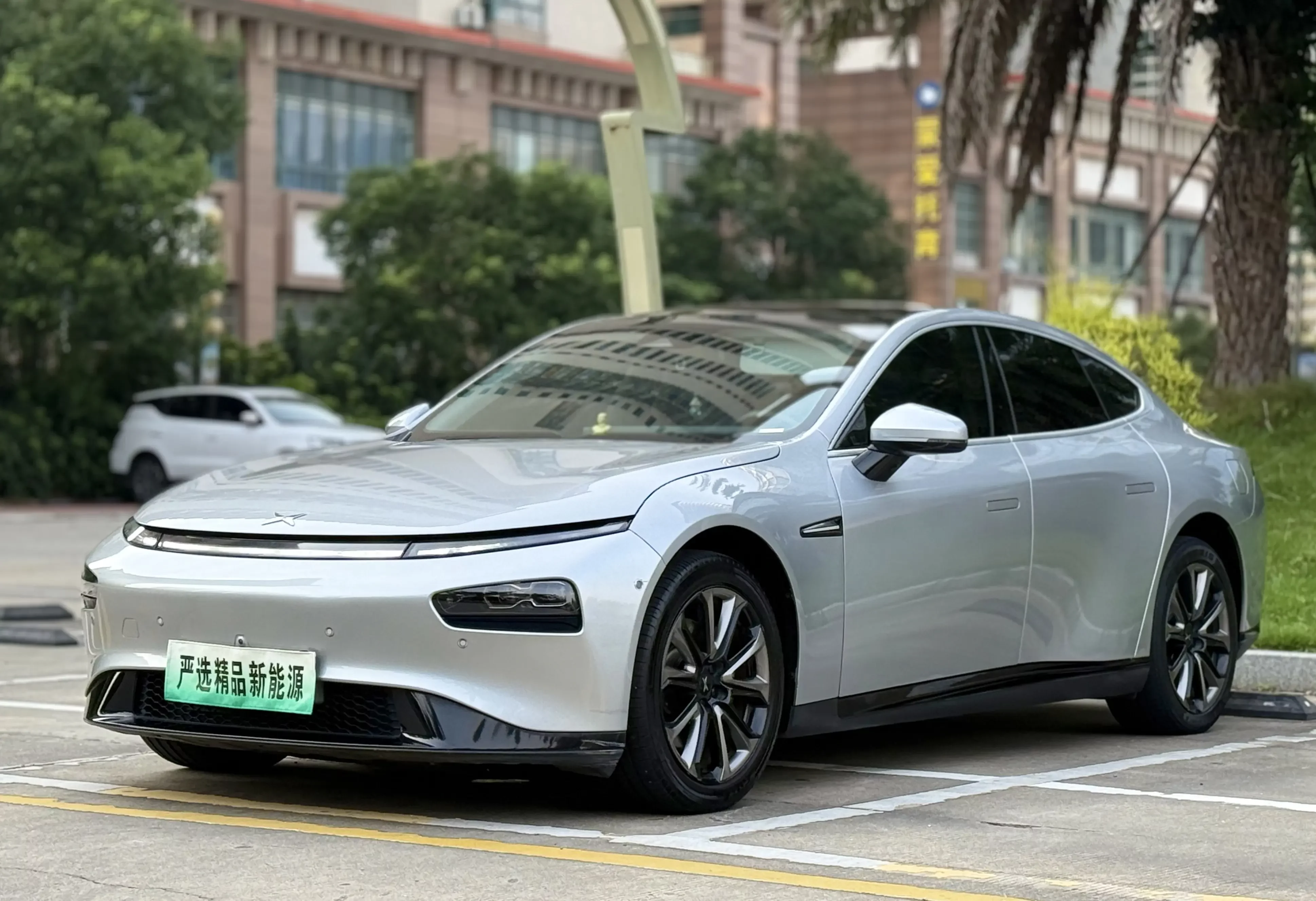 Xpeng P7