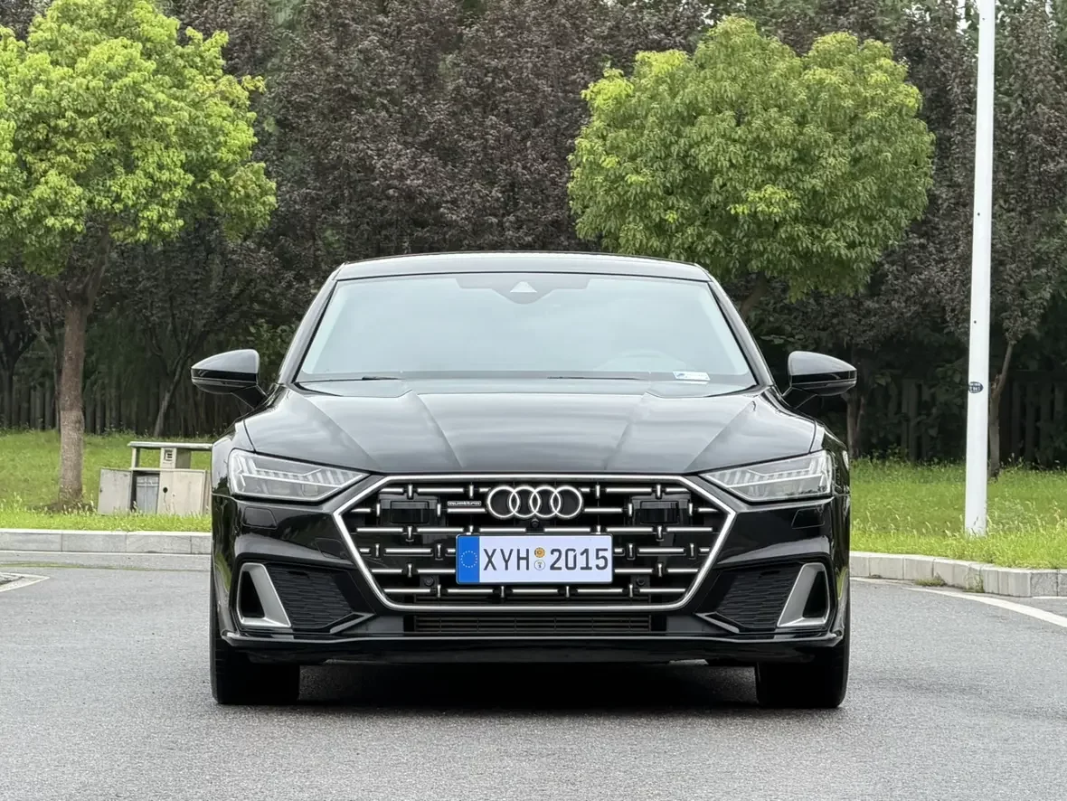 Audi A7L