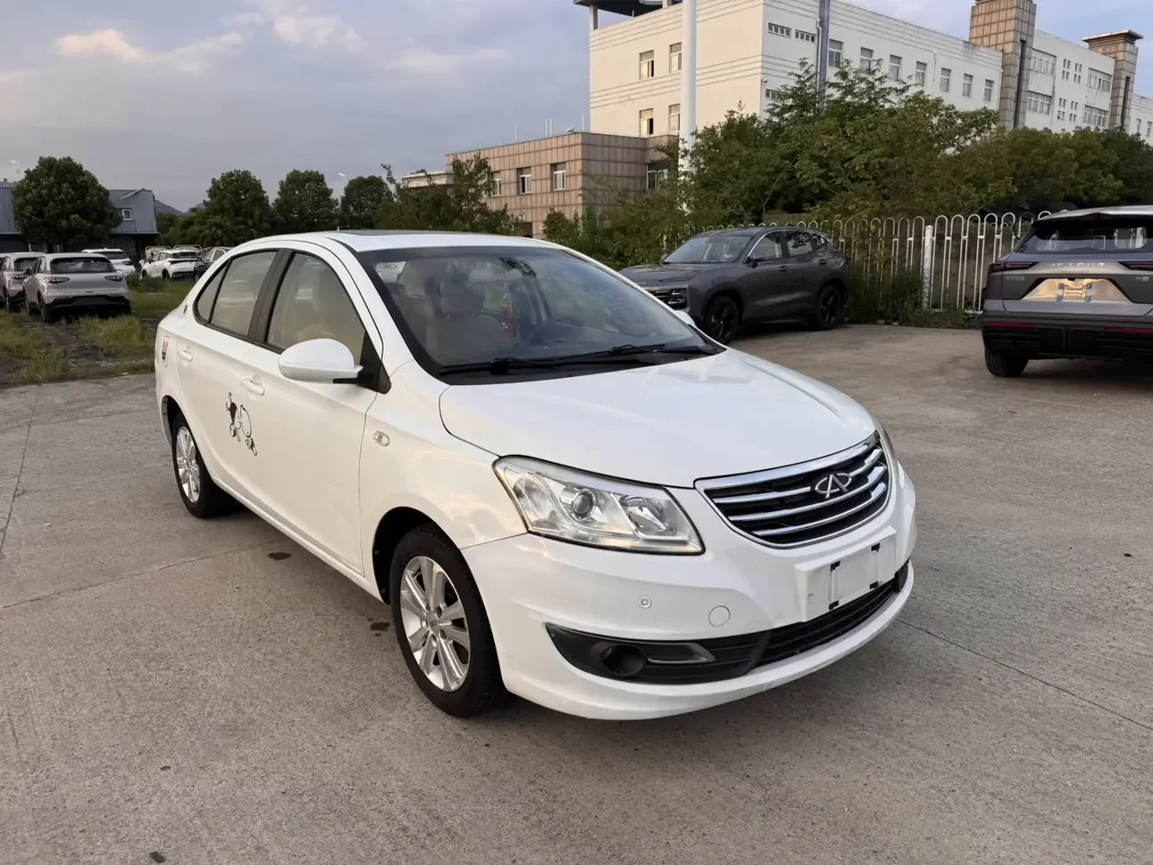 Chery E3