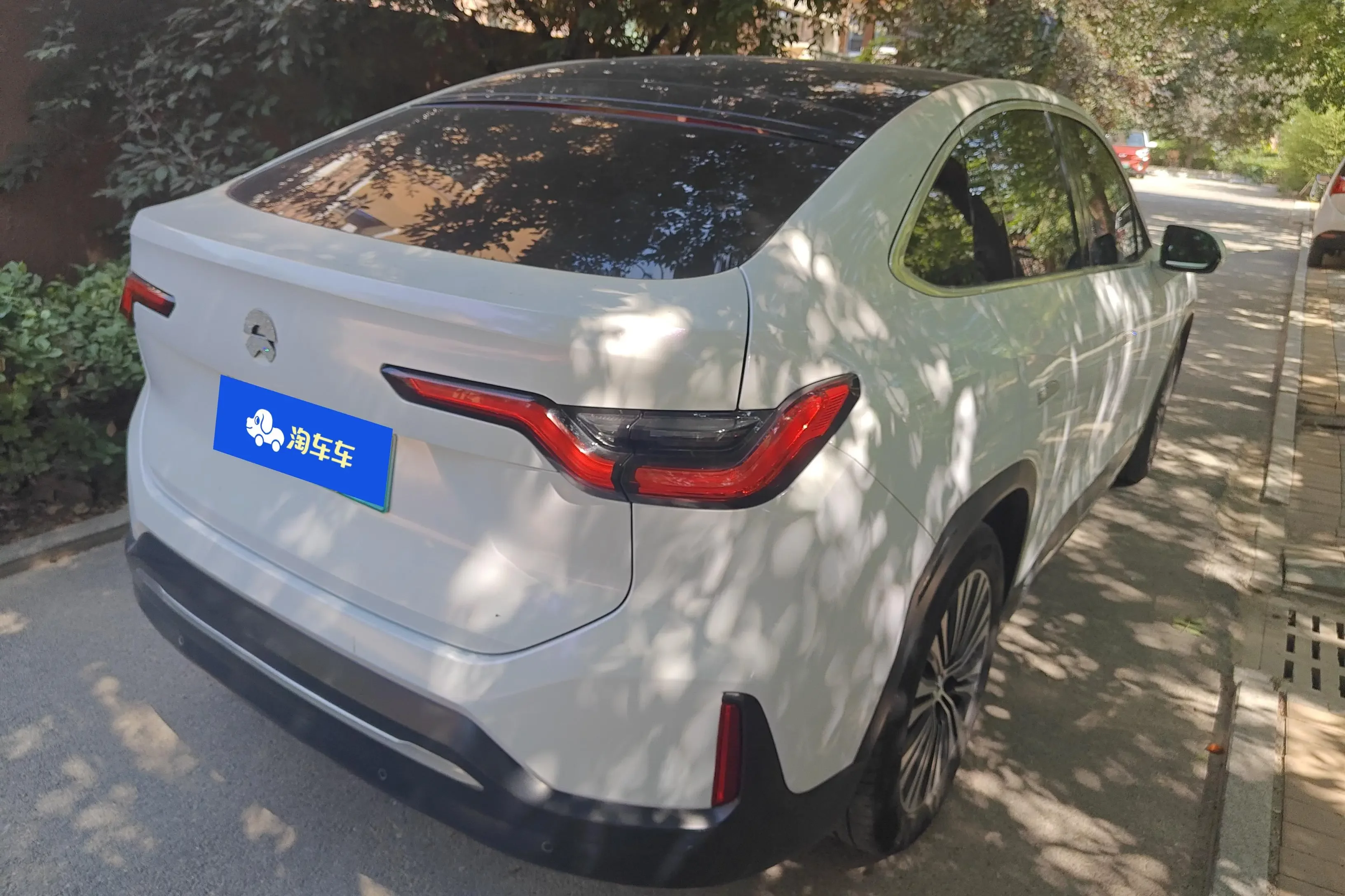 NIO EC6