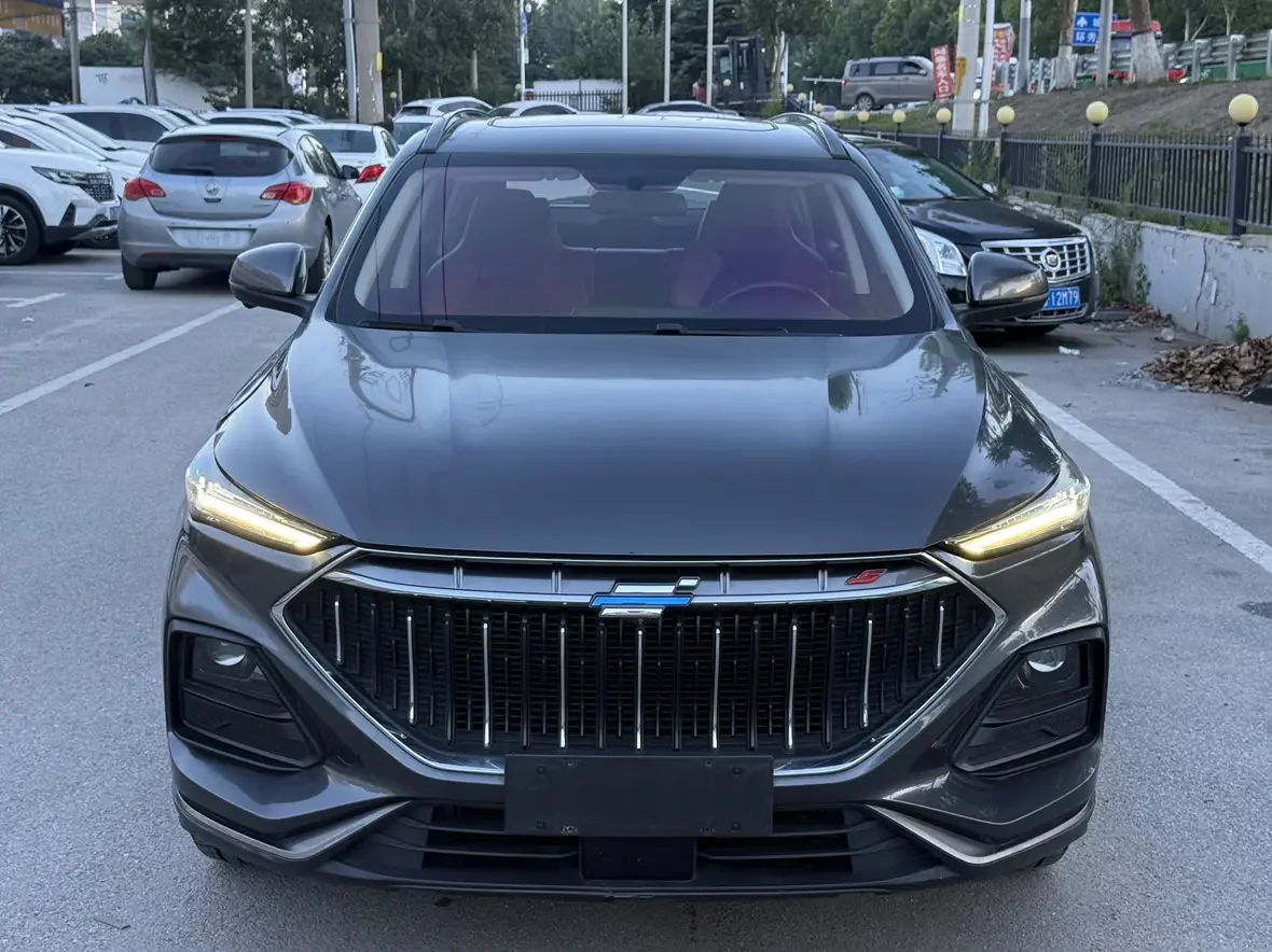 Oshan Changan Auchan X5