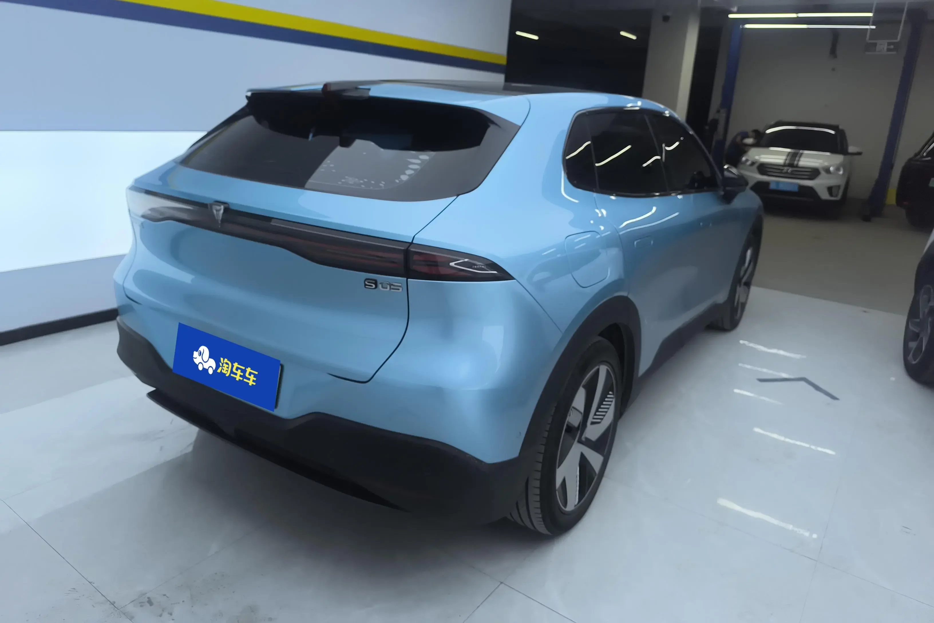 Deepal Dark blue S05