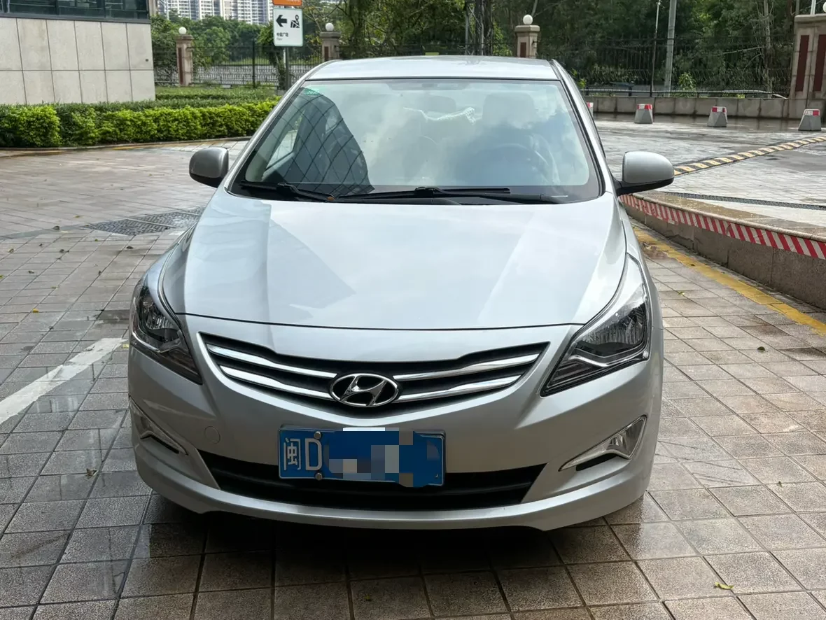 Hyundai Verna (Rena)