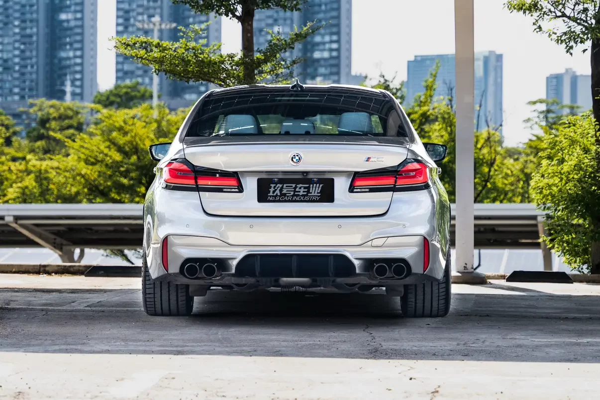 BMW M5