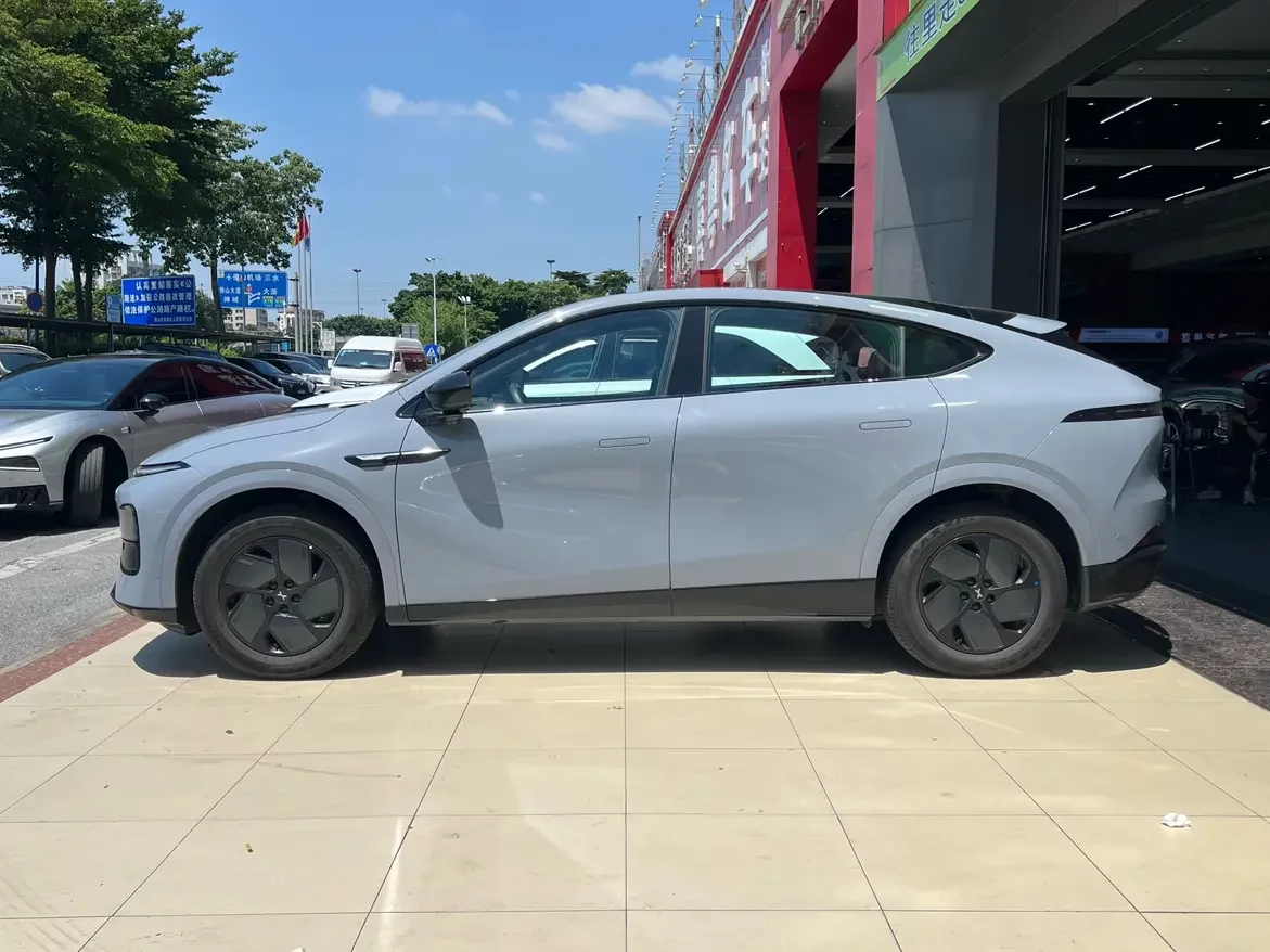 Xpeng G6