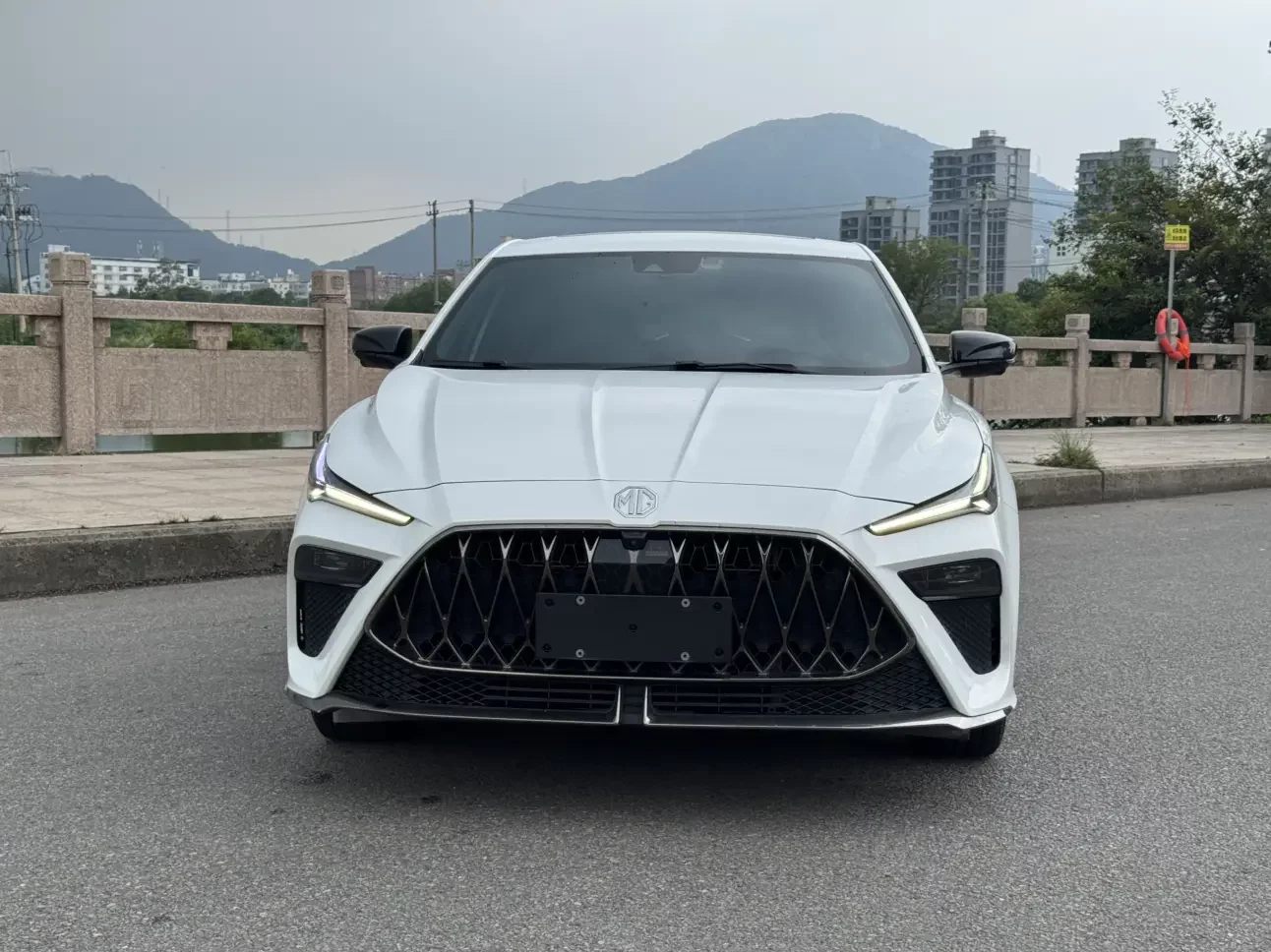 MG 5 Scorpio