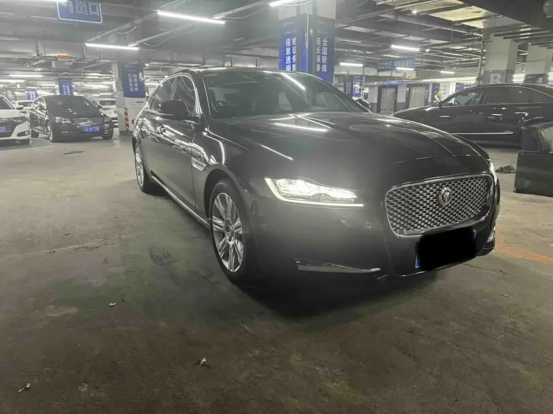 Jaguar XFL