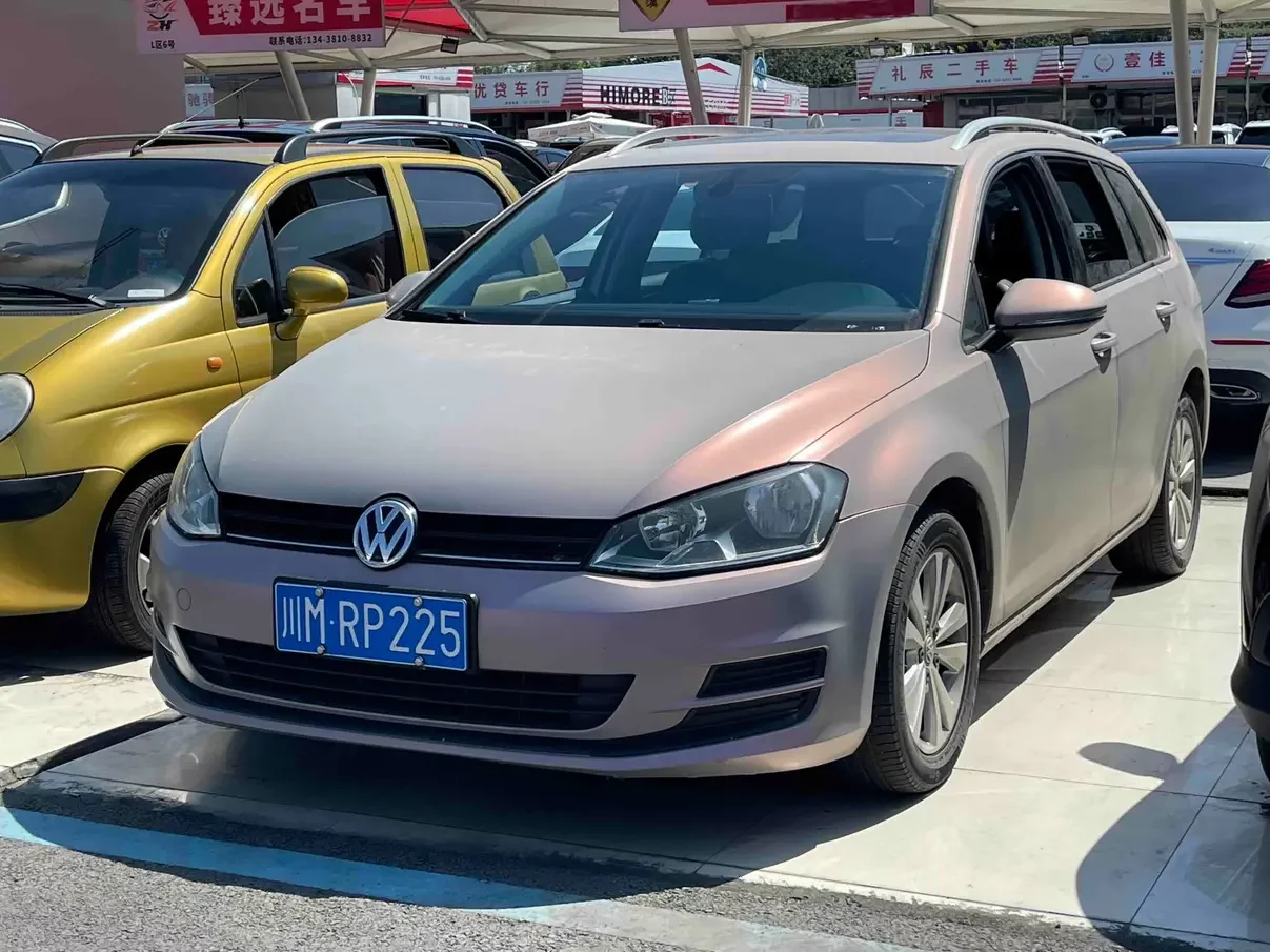 Volkswagen Golf