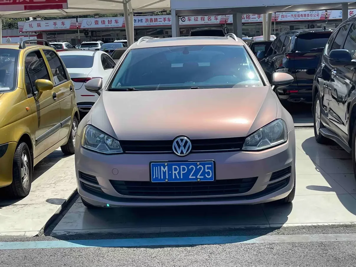 Volkswagen Golf