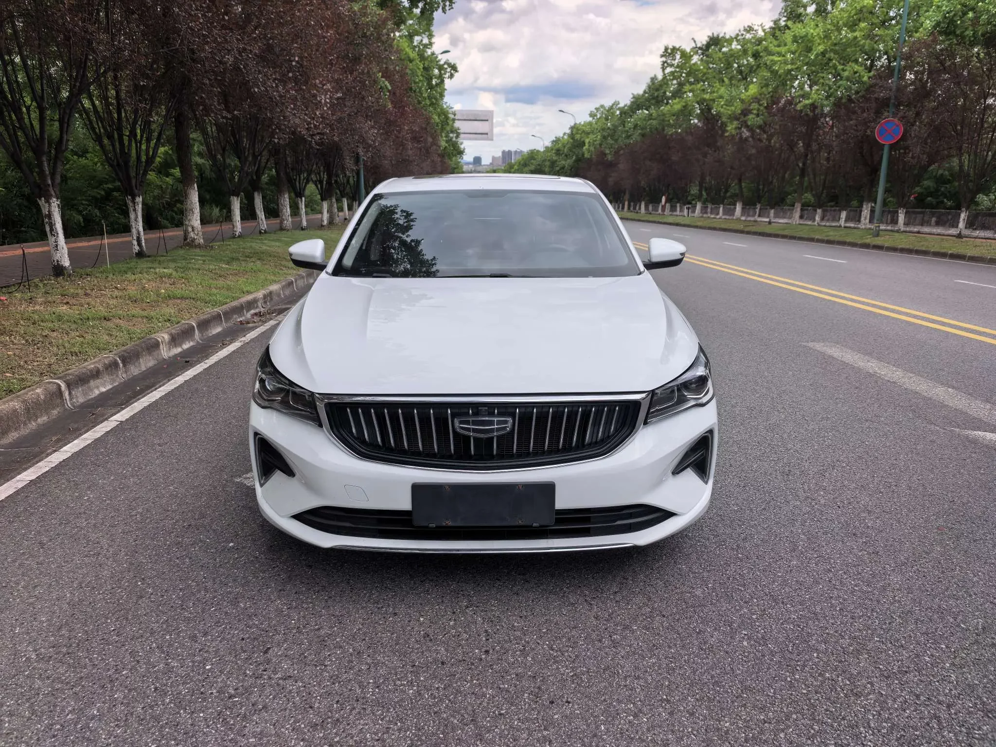 Geely emgrand
