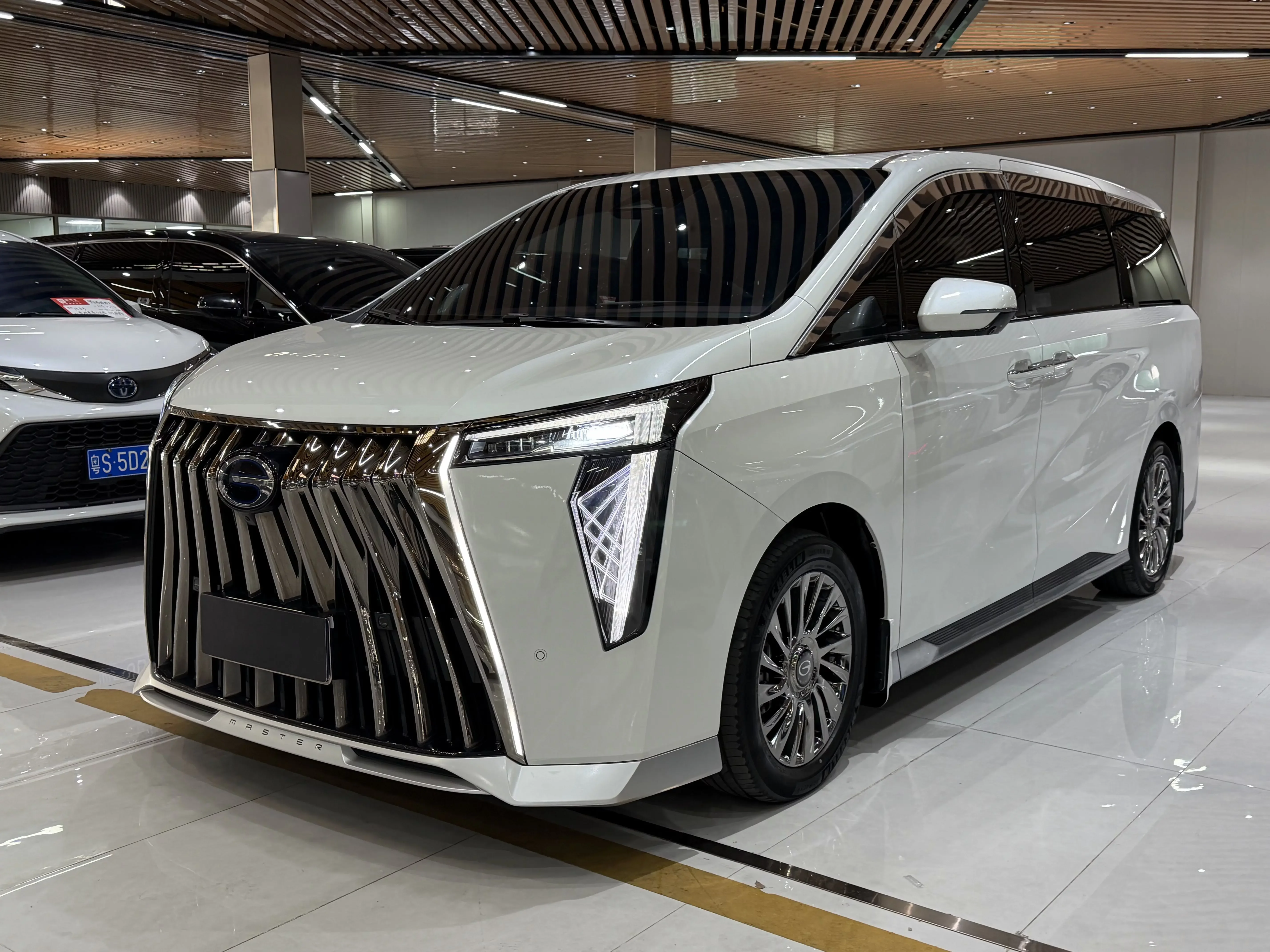 GAC Trumpchi M8