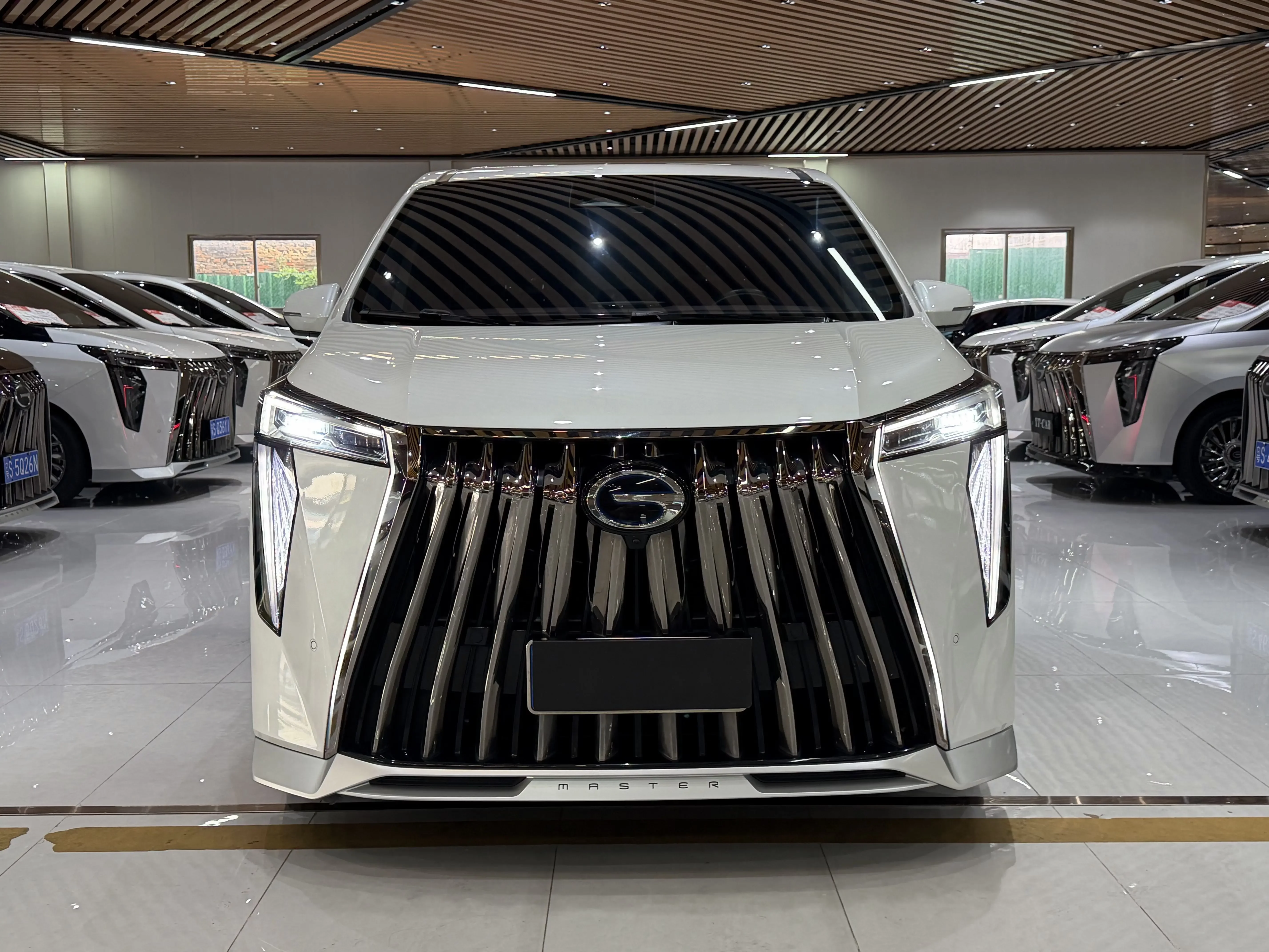GAC Trumpchi M8