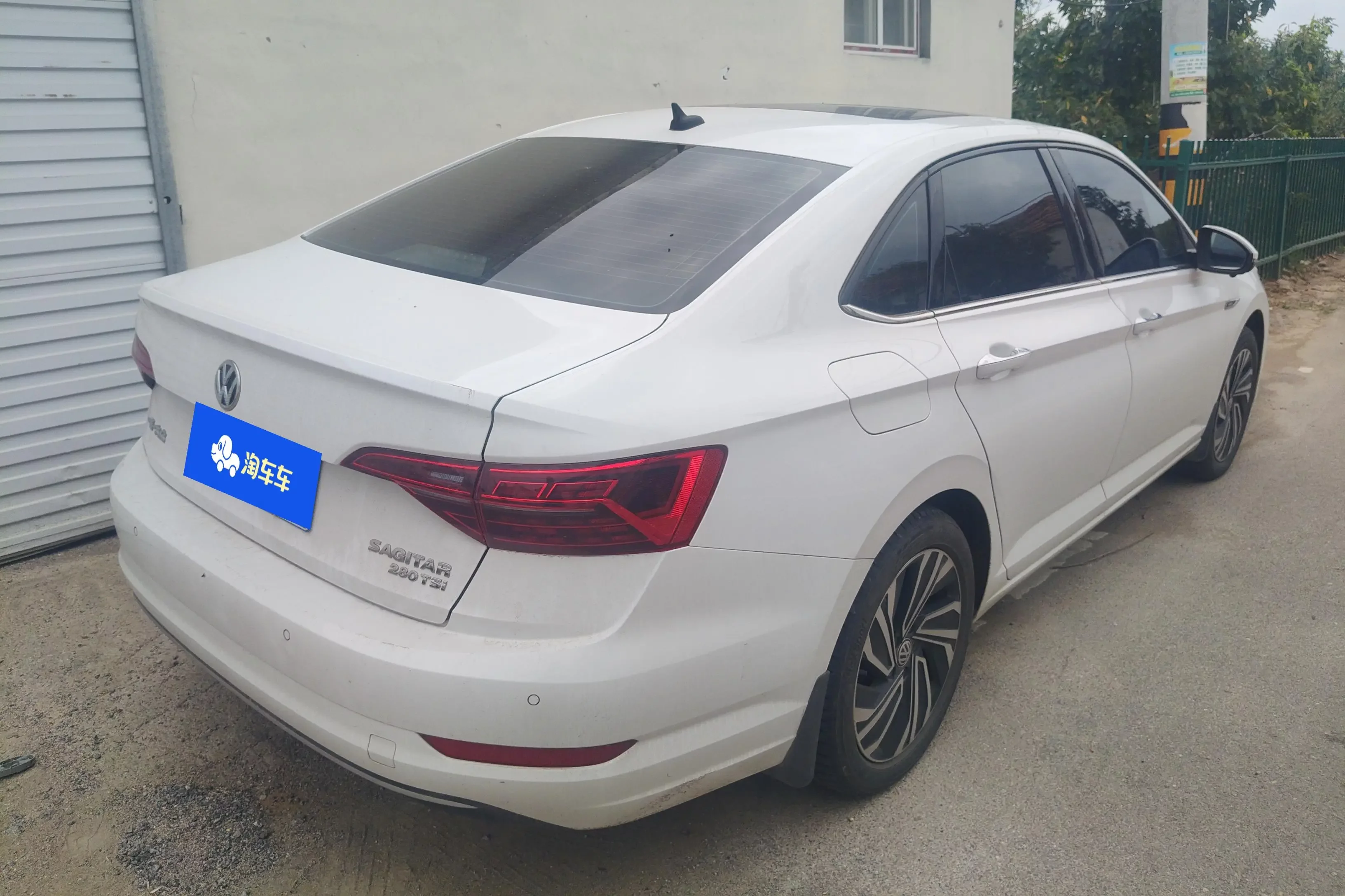 Volkswagen Sagitar