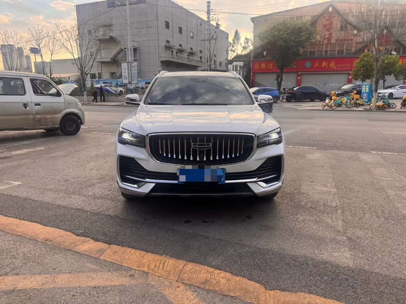 Geely Monjaro (Xingyue L)